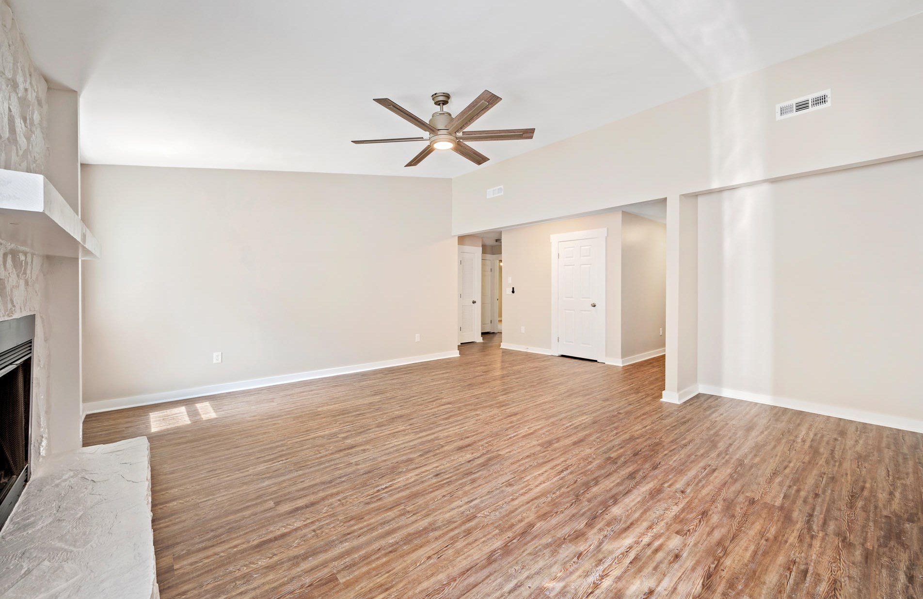 105 Iron Rd, Summerville SC  29483-7728 exterior