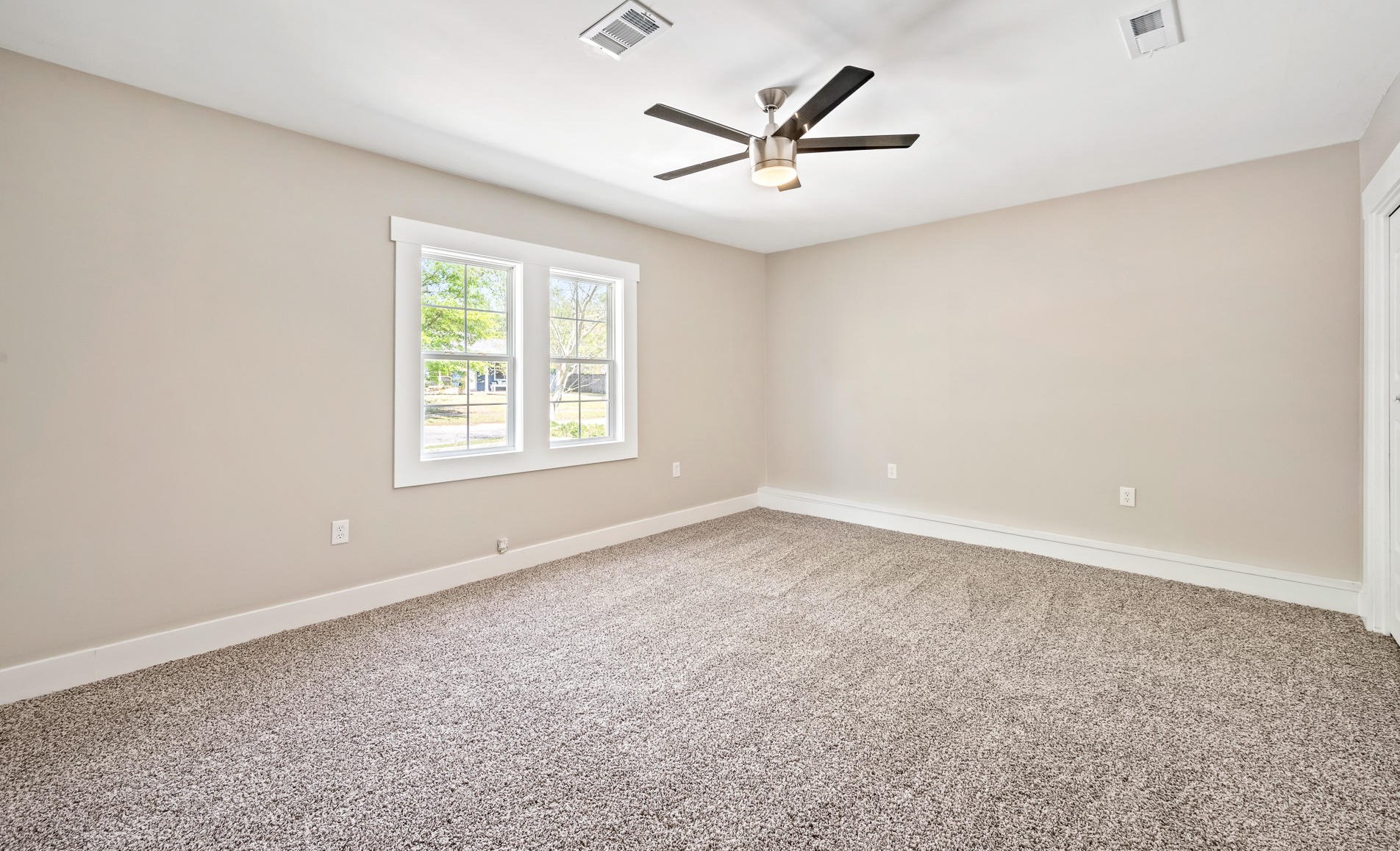 105 Iron Rd, Summerville SC  29483-7728 exterior