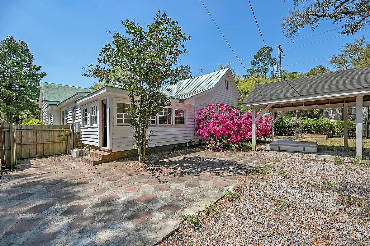 401 Black St, Walterboro SC  29488-4310 exterior