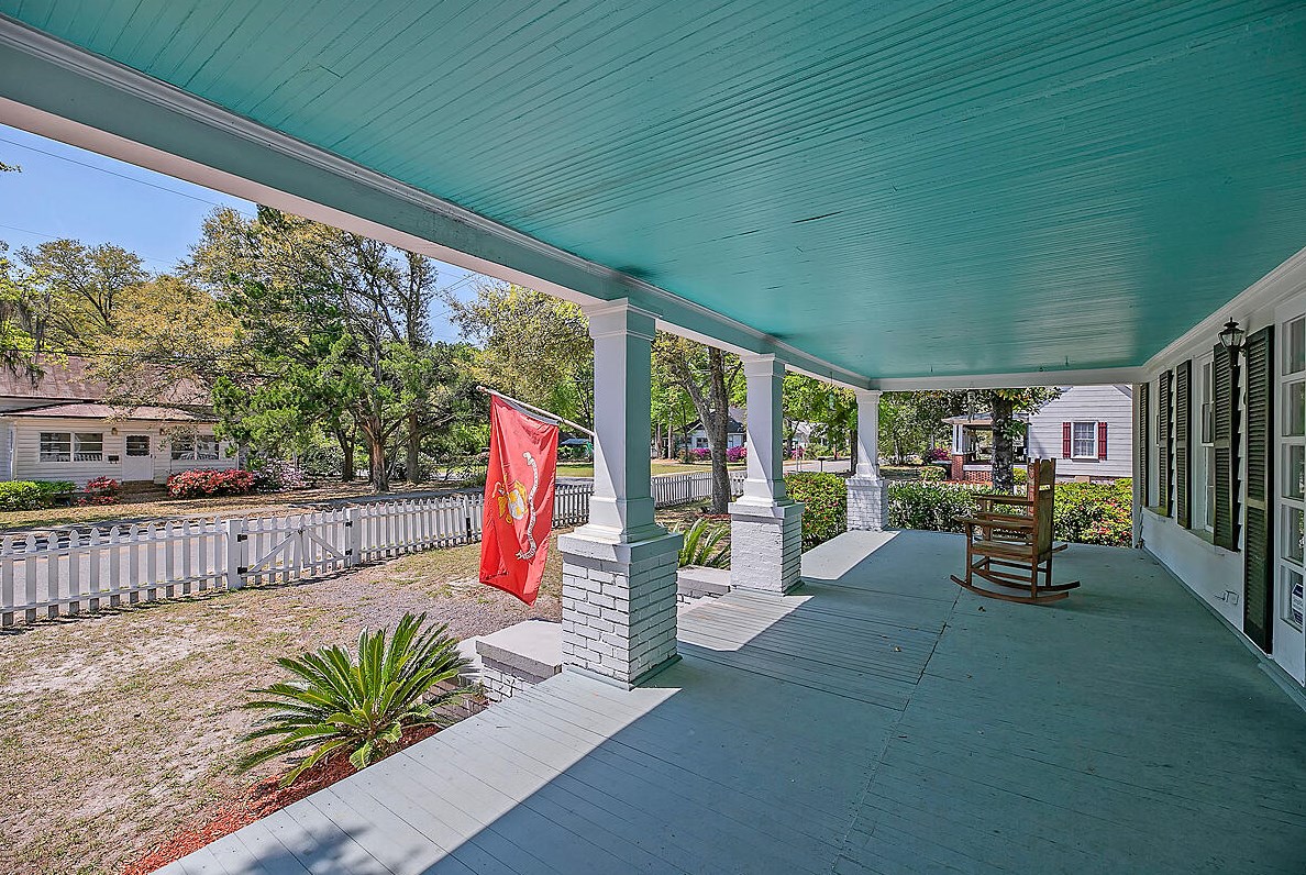 401 Black St, Walterboro SC  29488-4310 exterior