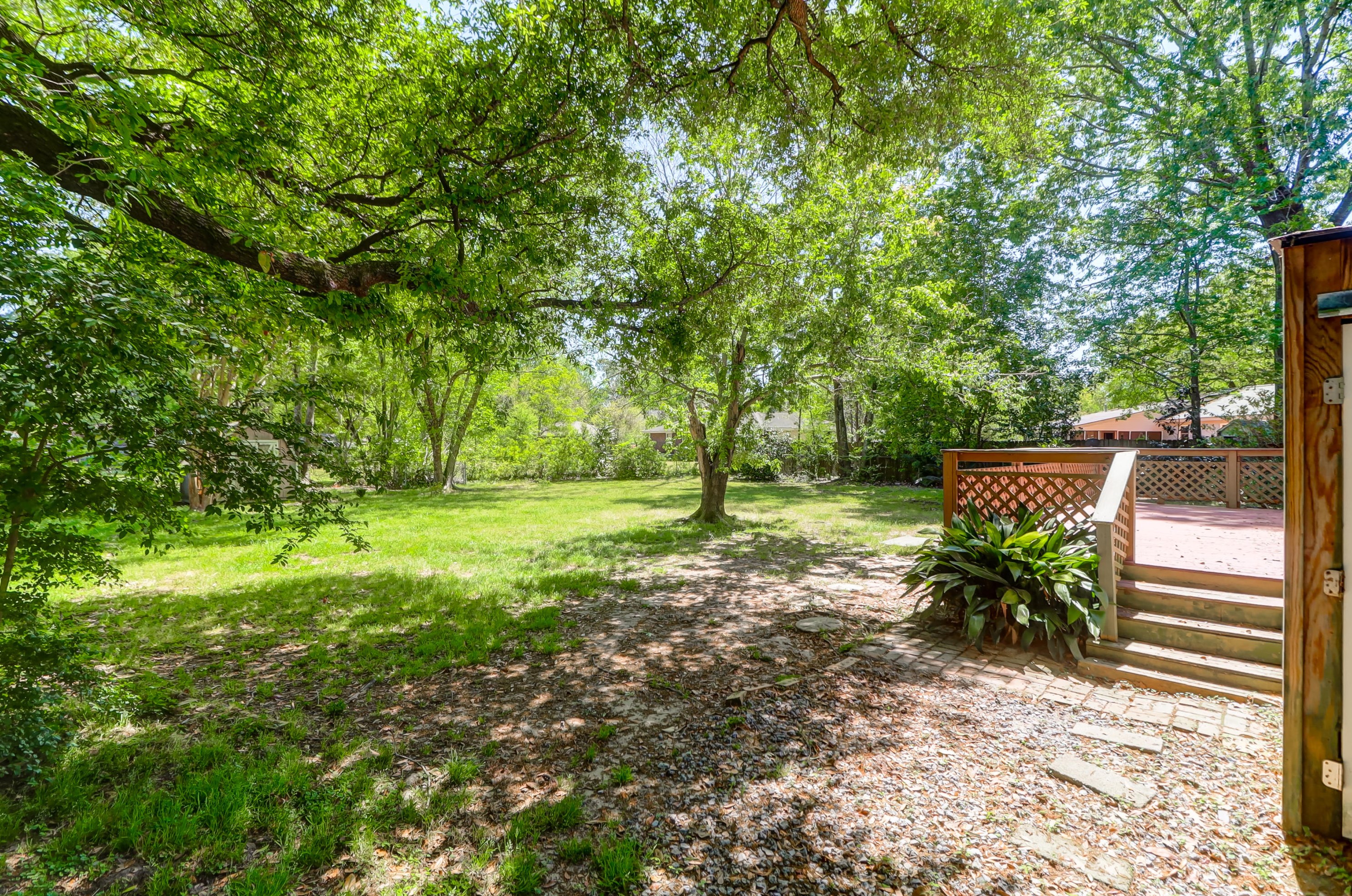 728 Melrose Dr, Charleston SC  29414-5506 exterior