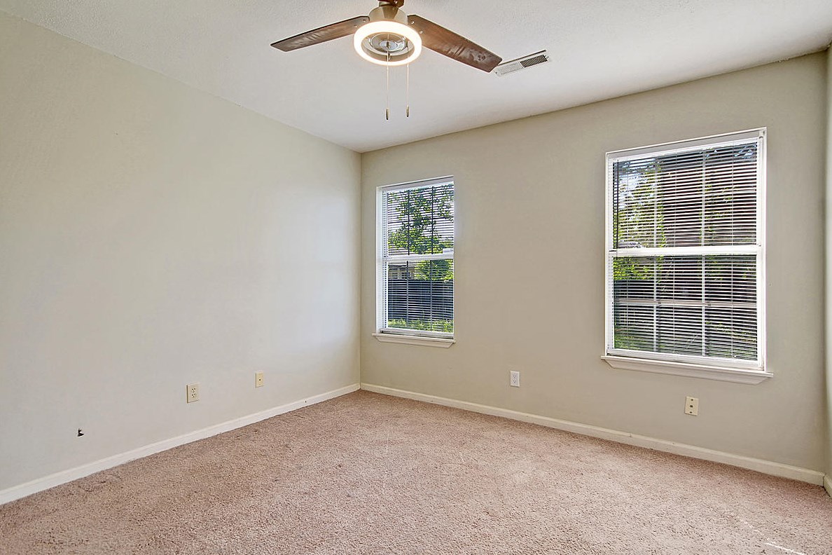 4045 Napoleon Dr, Charleston SC  29418-6819 exterior