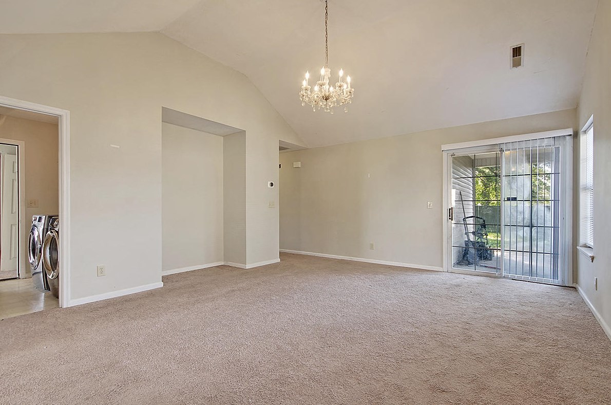 4045 Napoleon Dr, Charleston SC  29418-6819 exterior