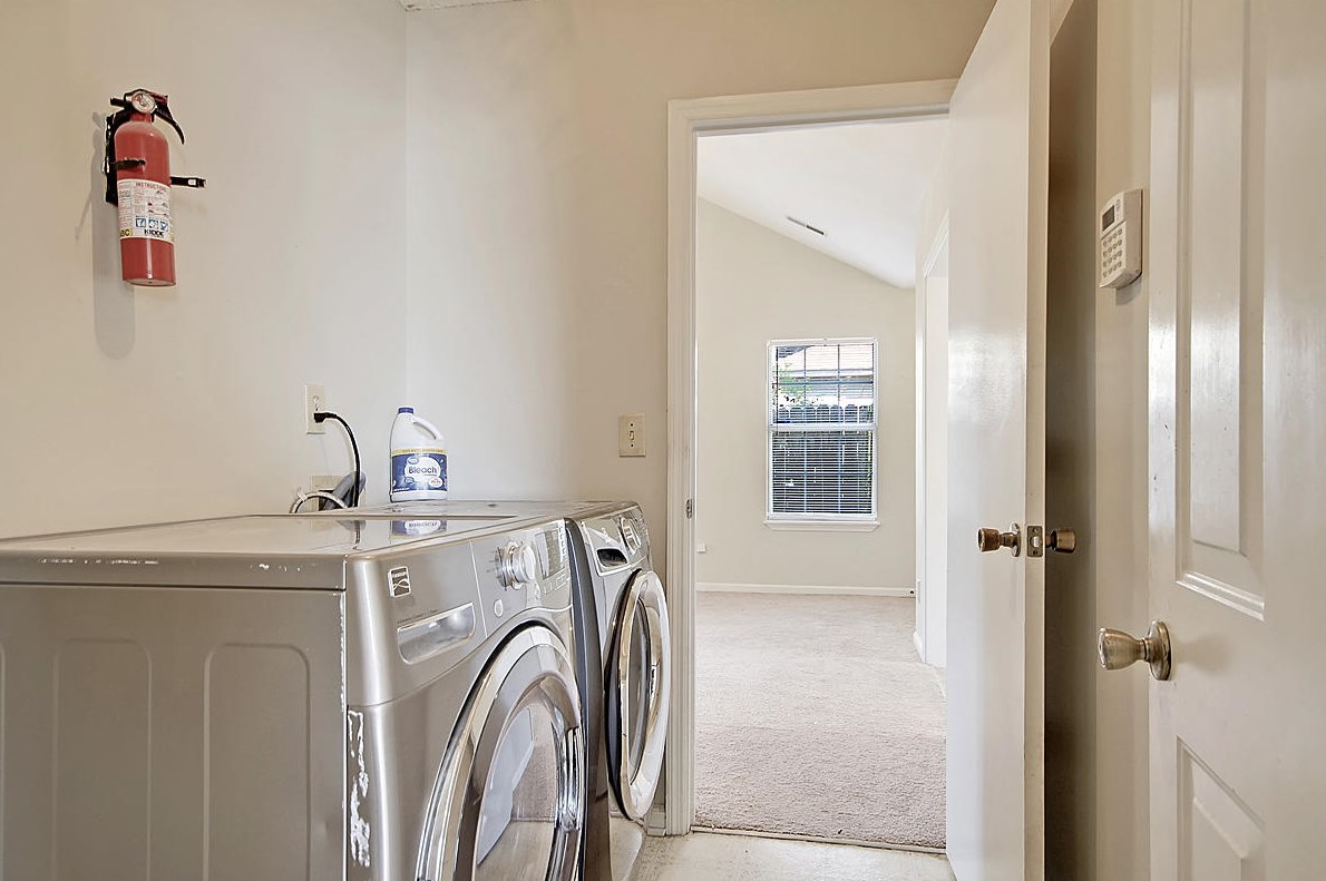 4045 Napoleon Dr, Charleston SC  29418-6819 exterior