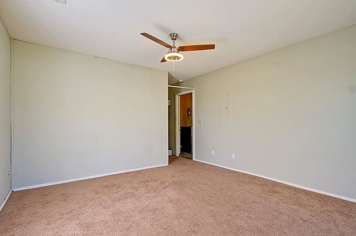 4045 Napoleon Dr, Charleston SC  29418-6819 exterior