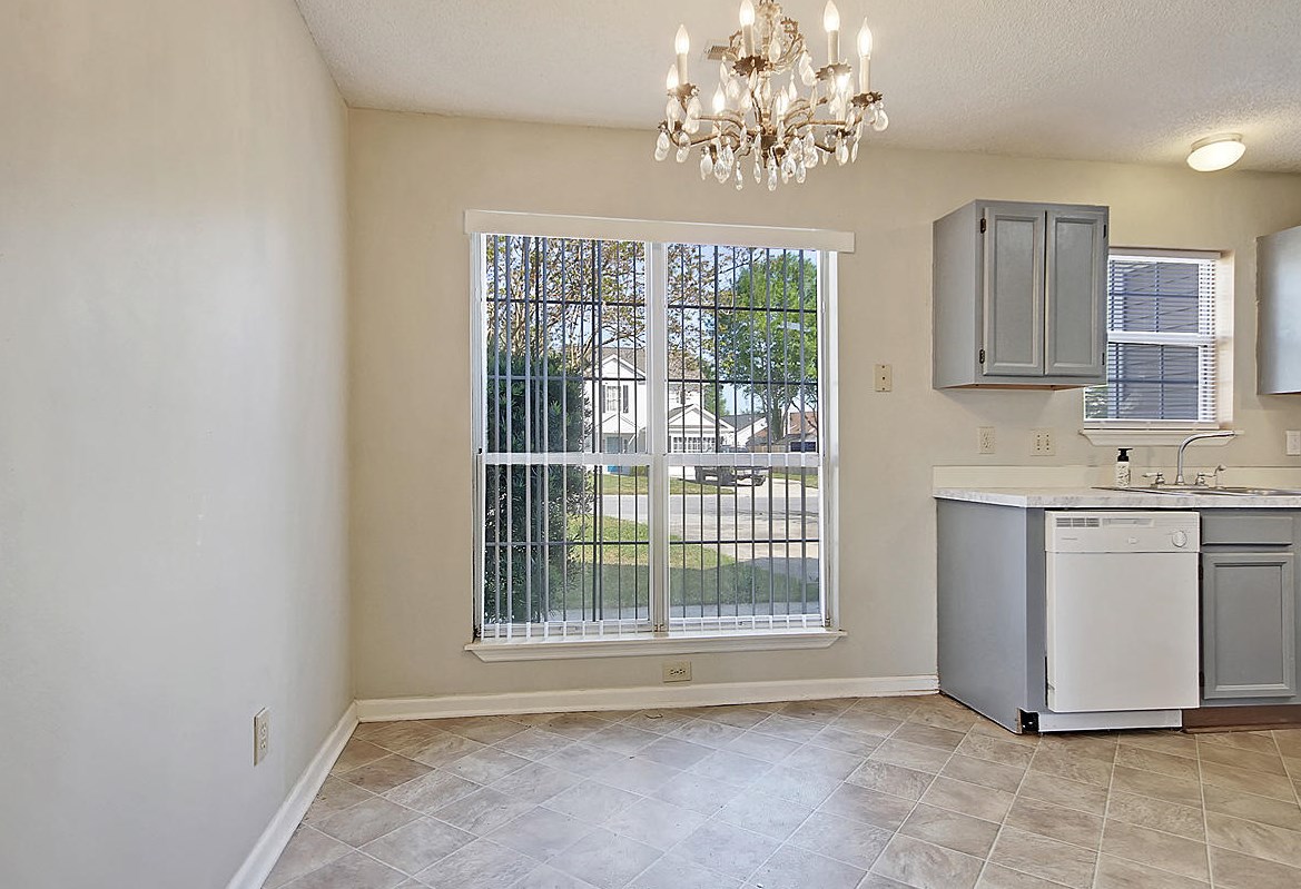 4045 Napoleon Dr, Charleston SC  29418-6819 exterior
