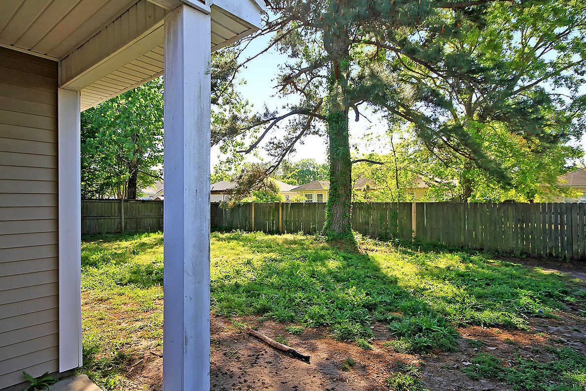 4045 Napoleon Dr, Charleston SC  29418-6819 exterior