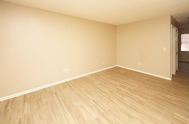 296 Fleming Rd, Charleston SC  29412-2475 exterior