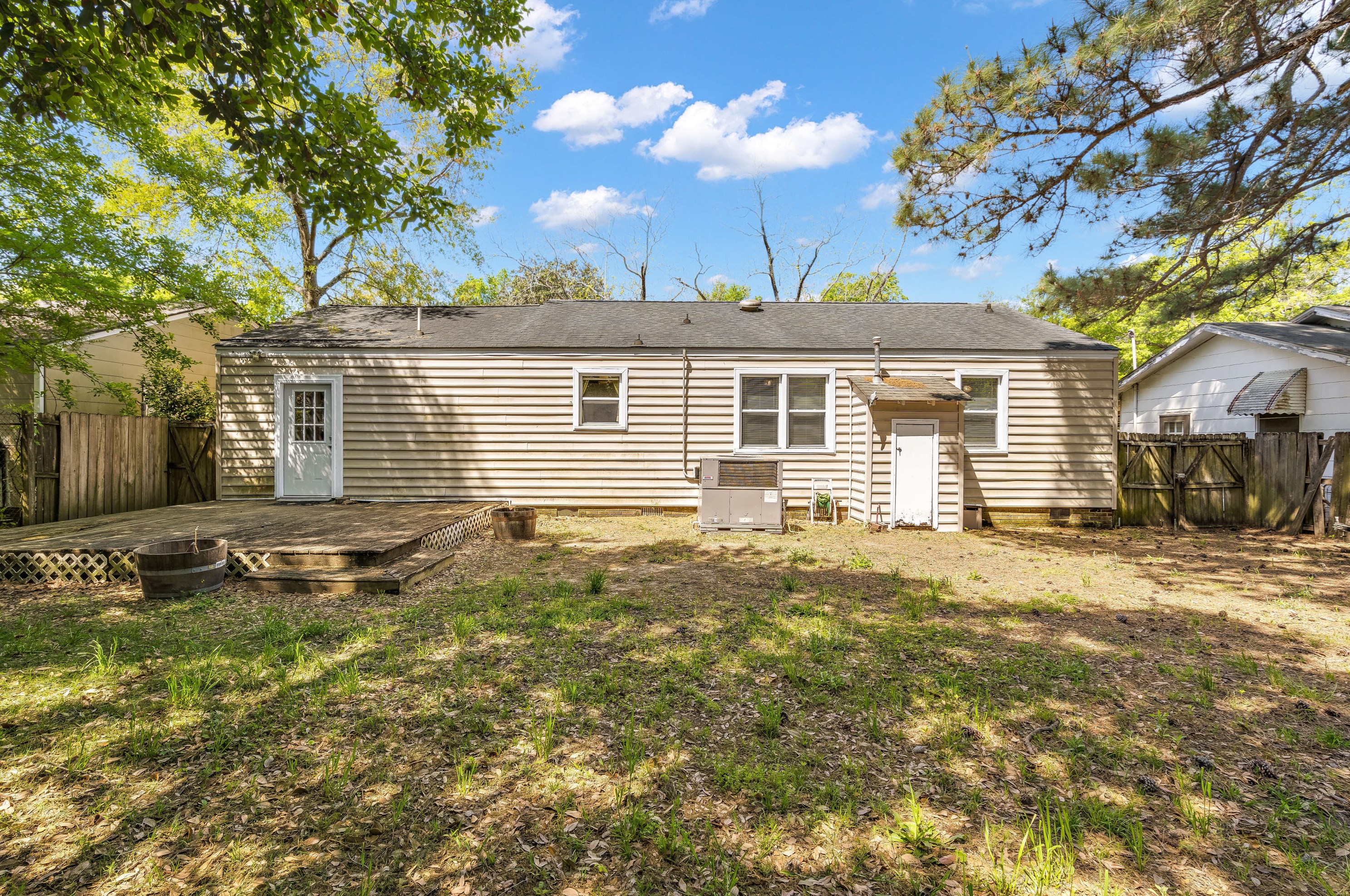 5014 Converse St, Charleston SC exterior