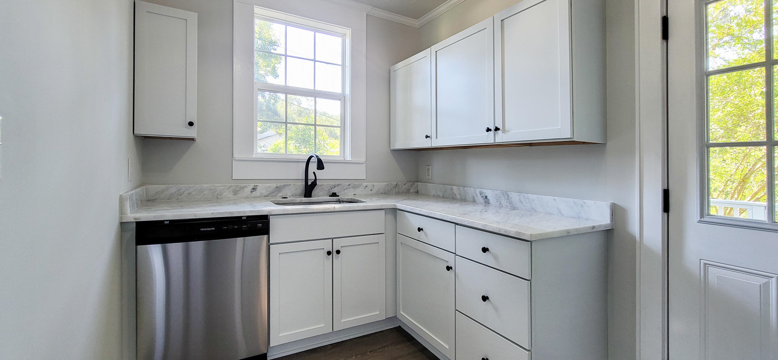 3645 Azalea Dr, Charleston SC  29405-7631 exterior