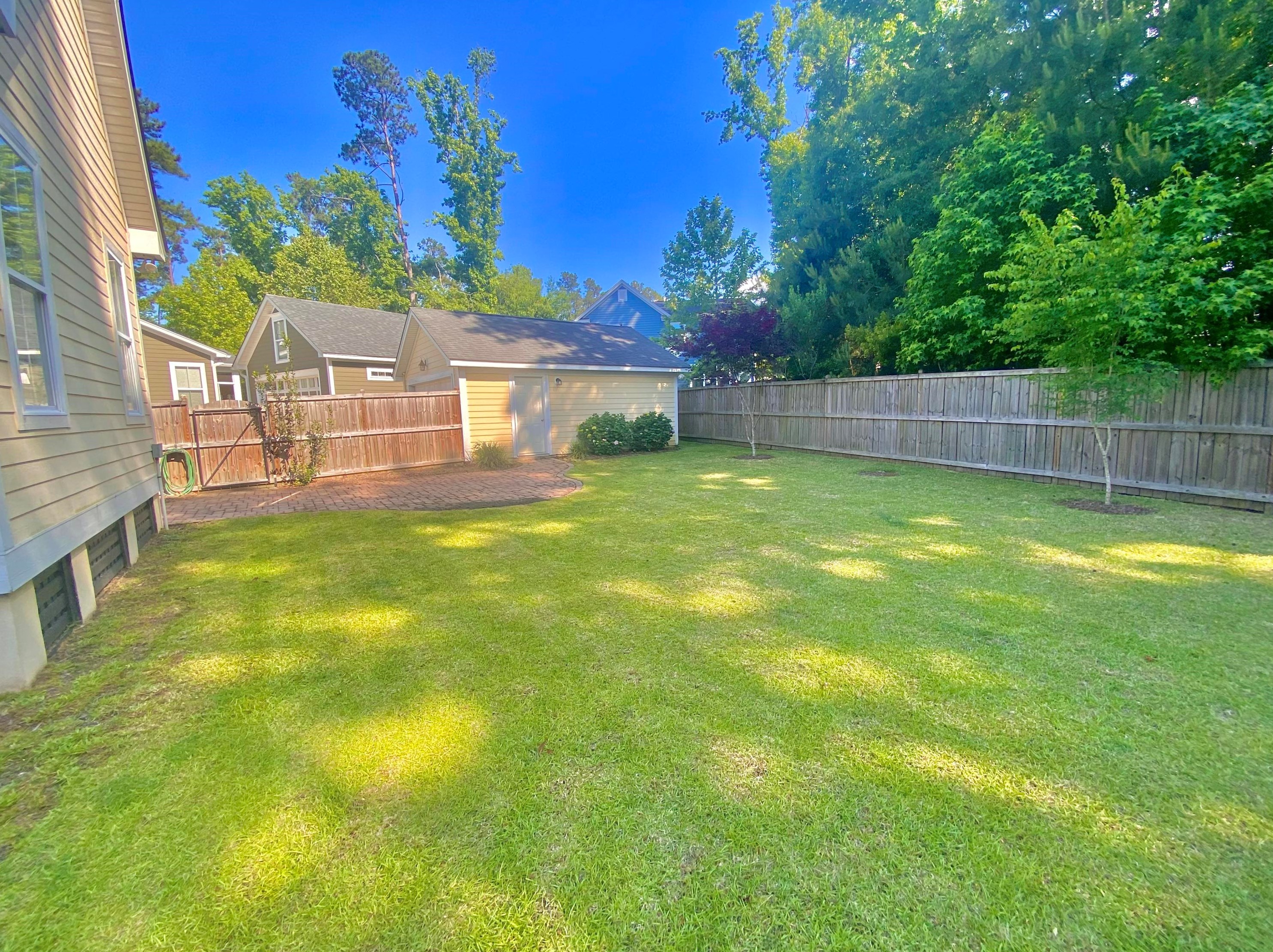 408 Brick Kiln Dr, Summerville SC  29483-5196 exterior