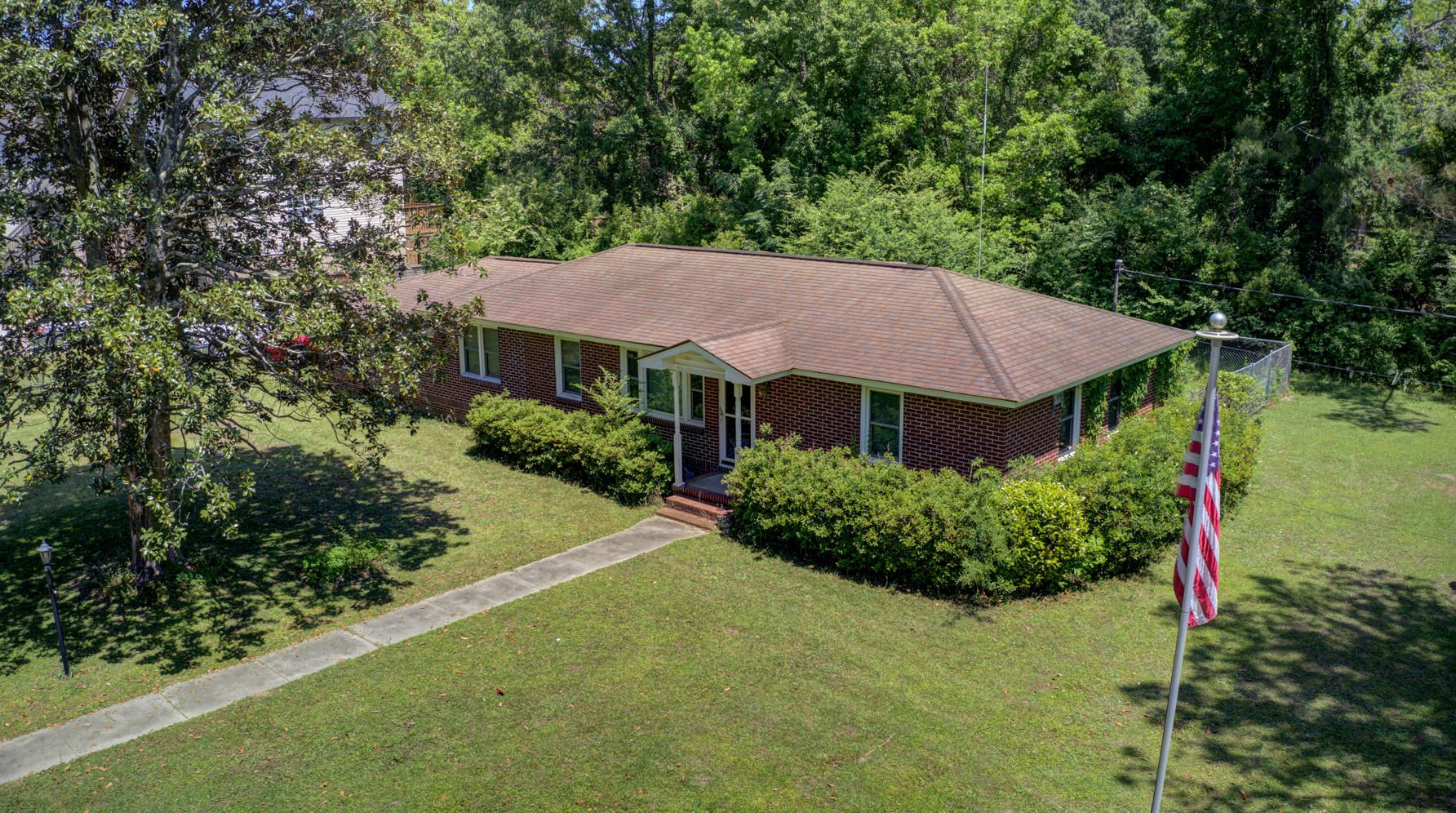 522 Joseph St, Charleston SC  29412-3218 exterior