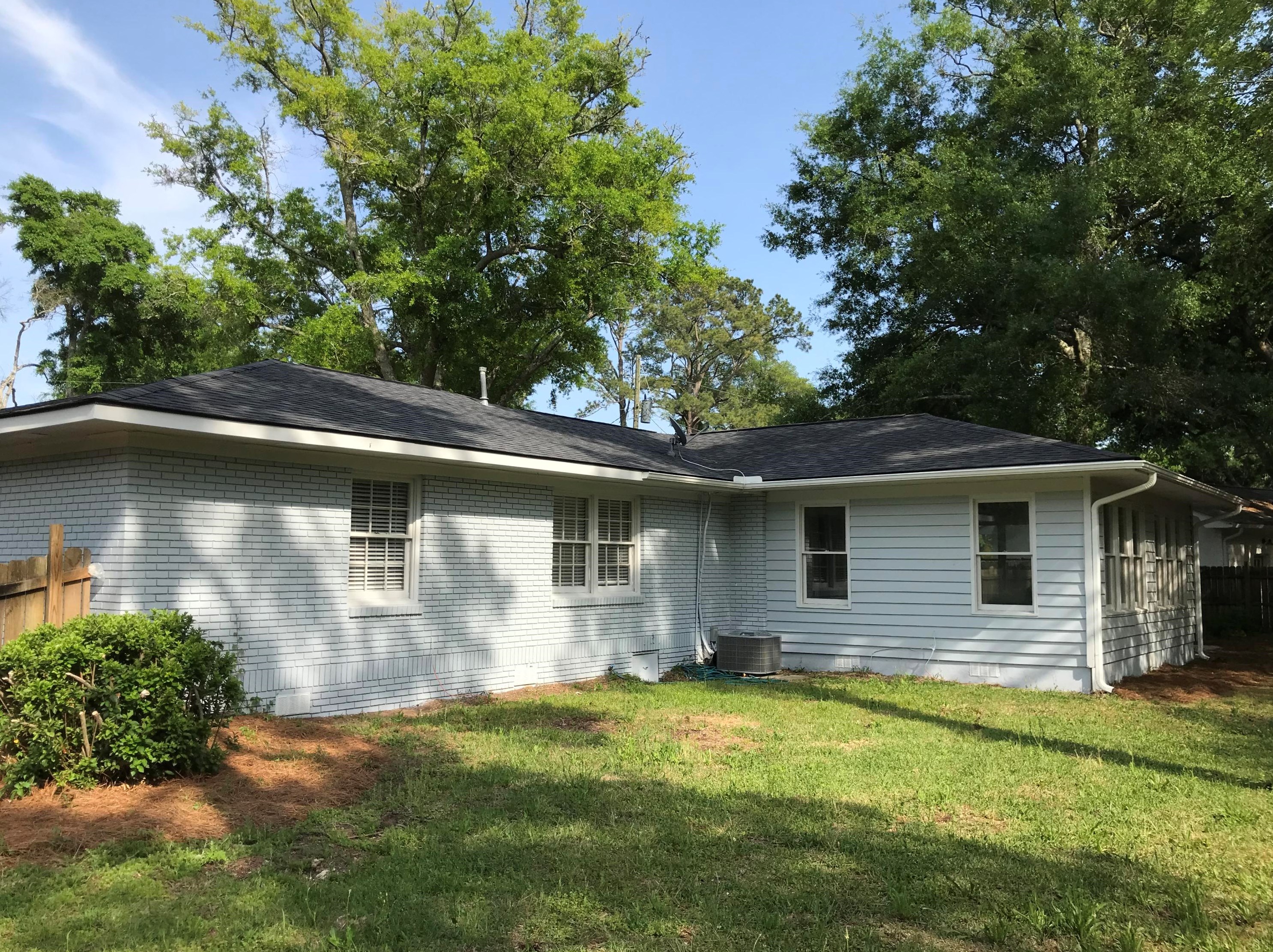 803 Burnett Dr, Charleston SC  29412-5015 exterior