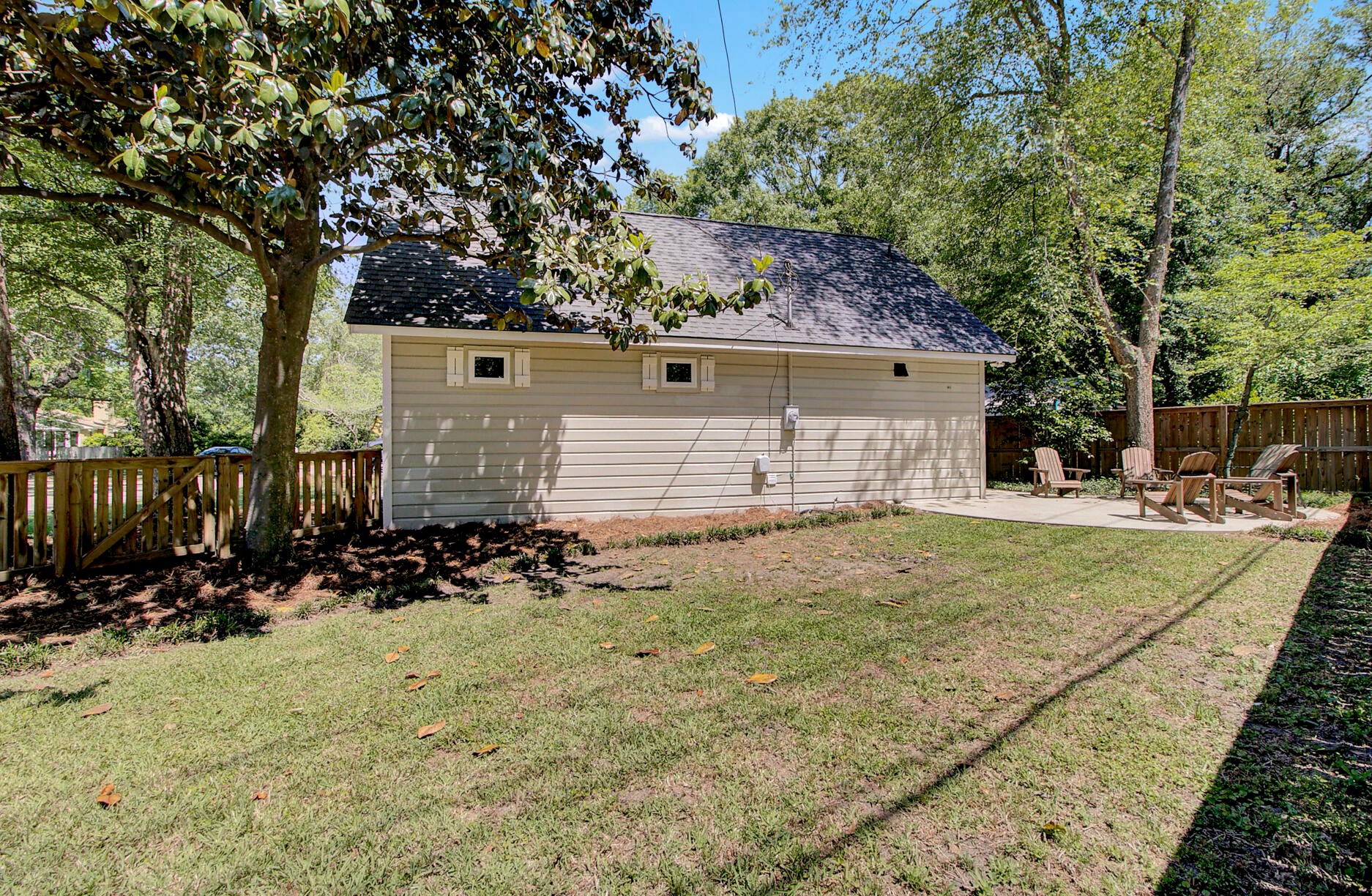 1706 Avalon Cir, Charleston SC  29407-3614 exterior