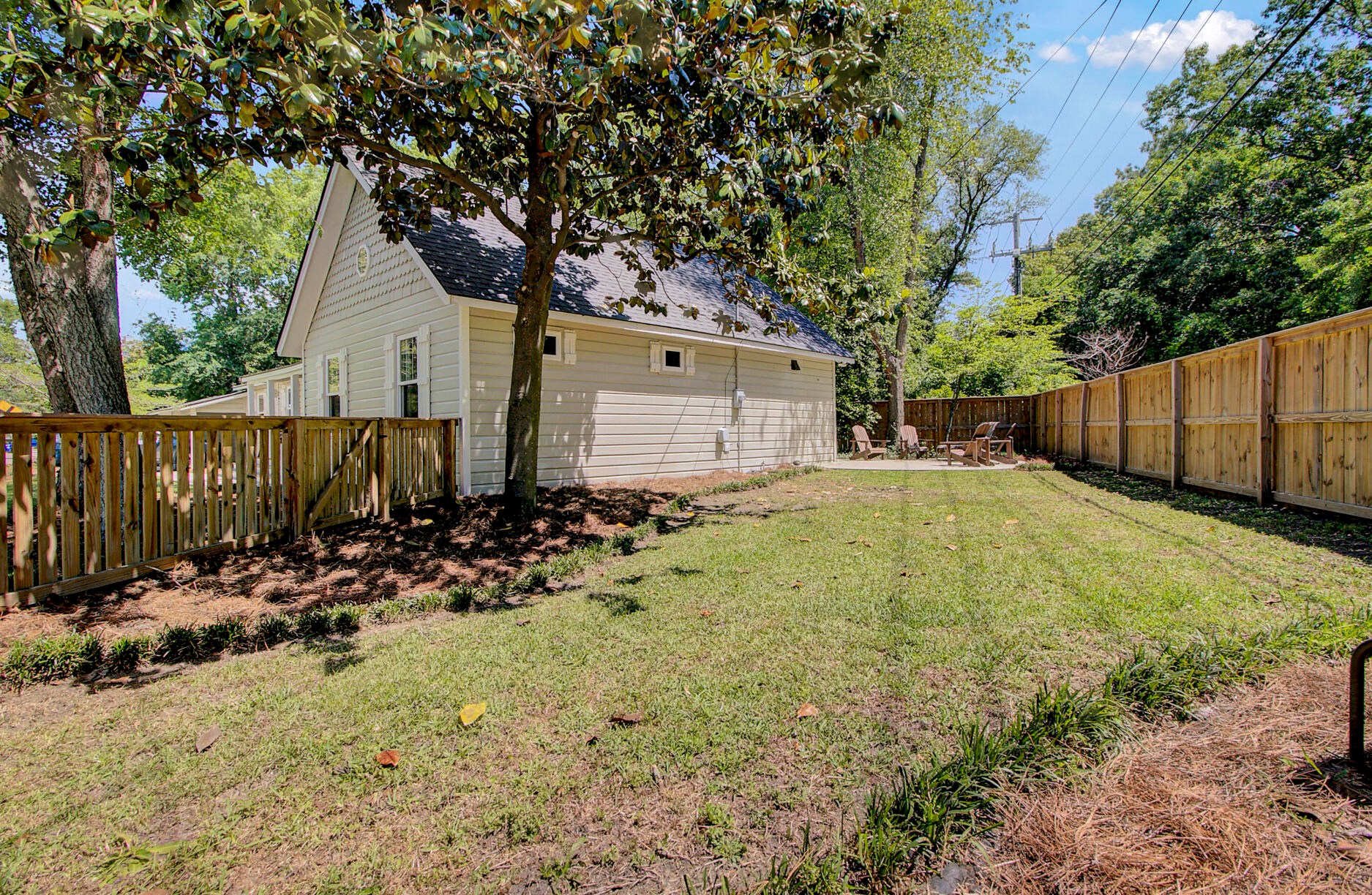 1706 Avalon Cir, Charleston SC  29407-3614 exterior