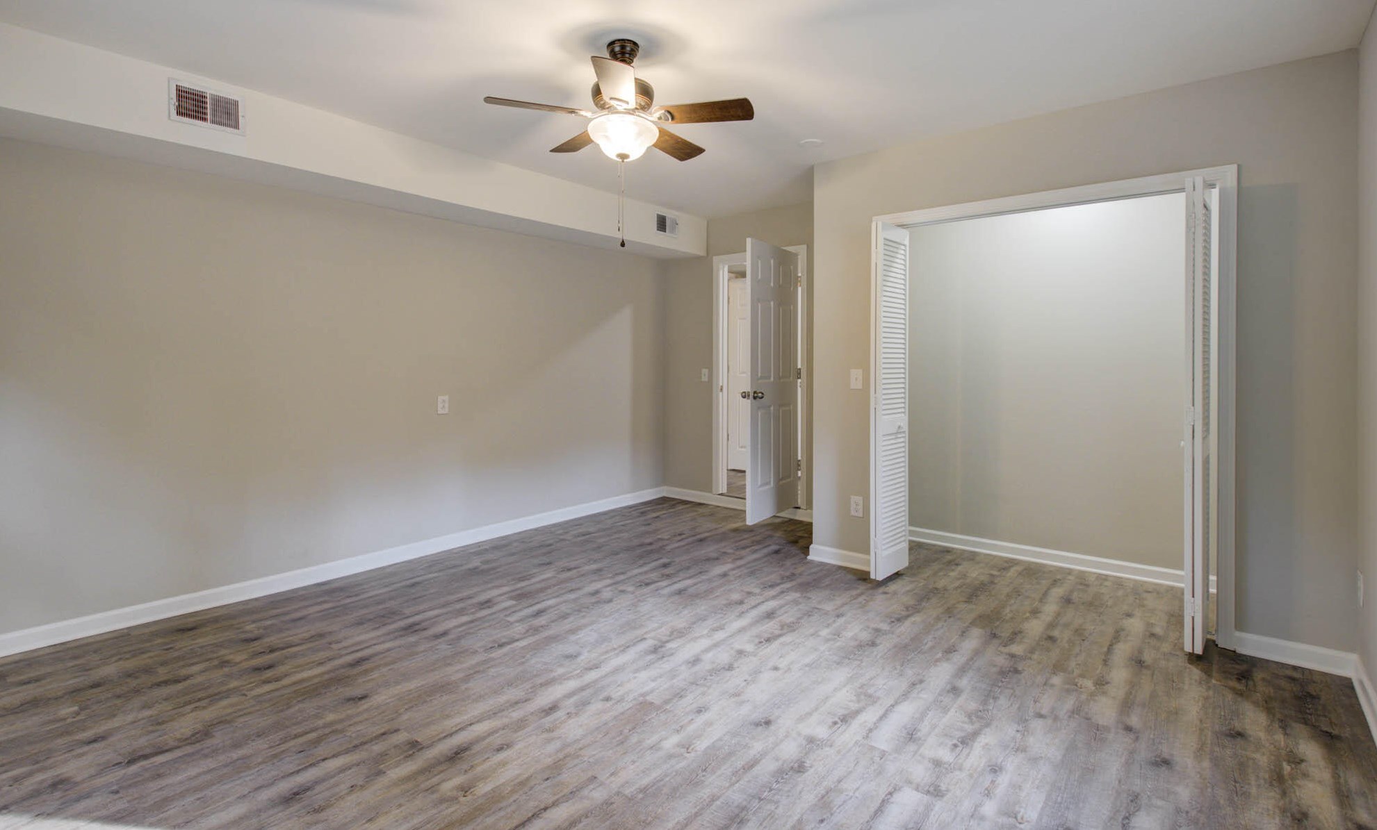 1378 Lenevar Dr, Charleston SC  29407-5117 exterior