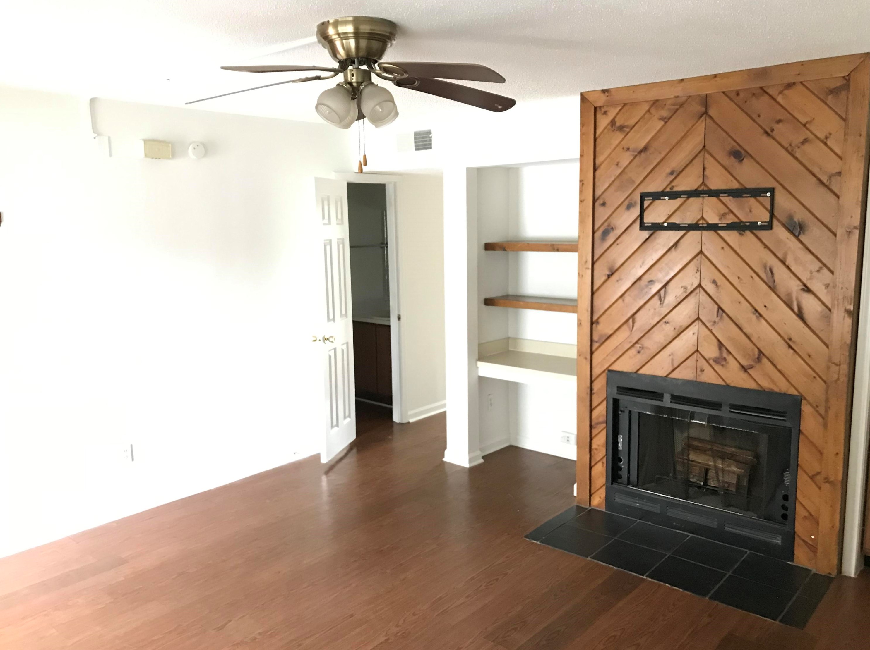 8054 Thelen St, Charleston SC  29406-9427 exterior