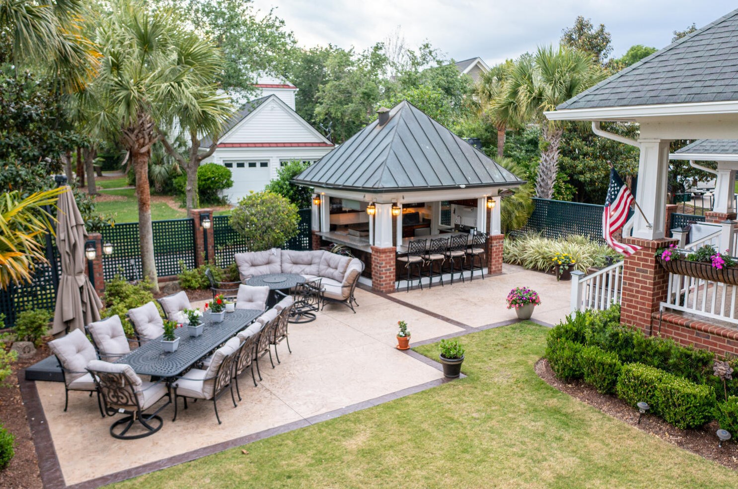 82 Dalton St, Charleston SC  29492-7599 exterior