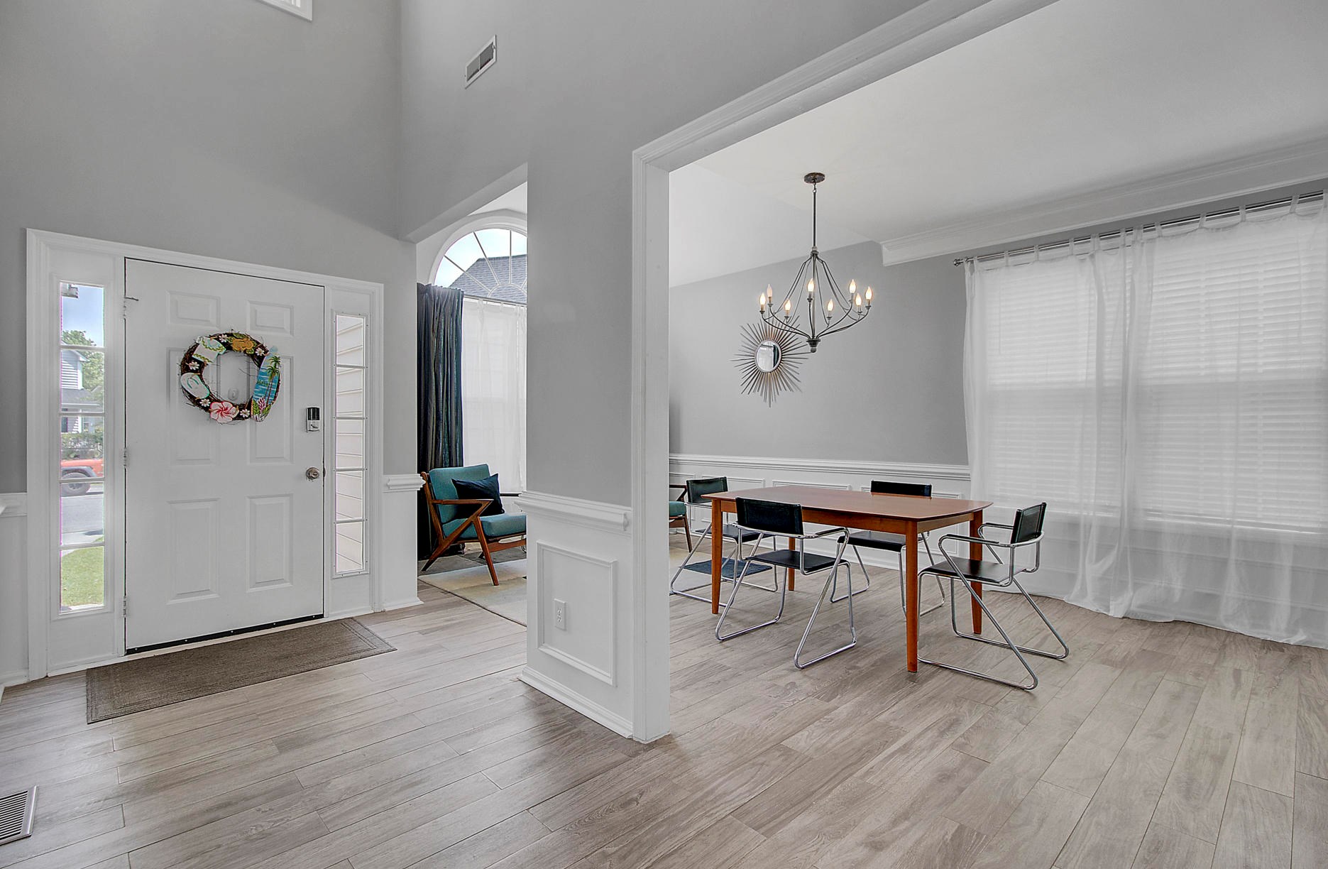 1064 Willoughby Ln, Mount Pleasant SC  29466-9038 exterior