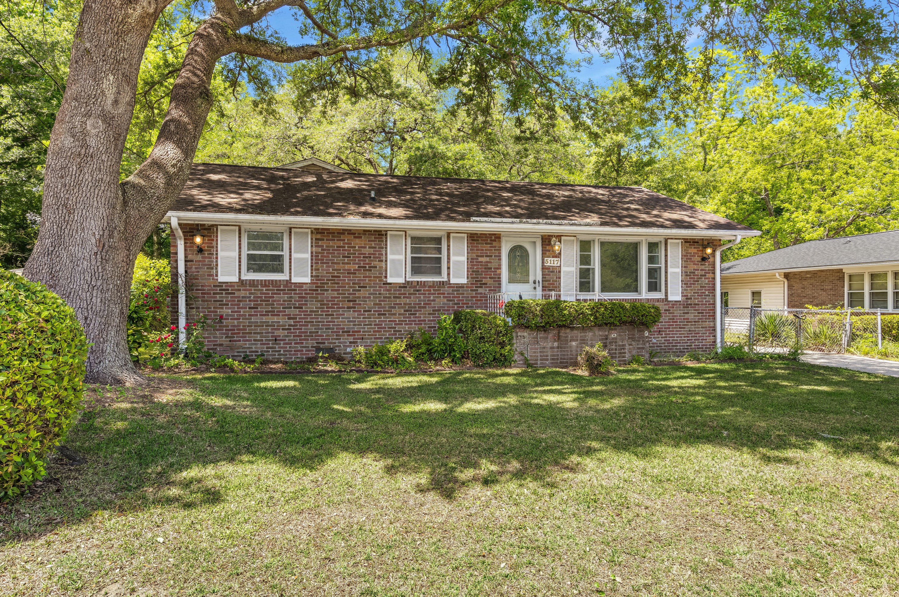 5117 Monterey St, Charleston SC  29405-4034 exterior