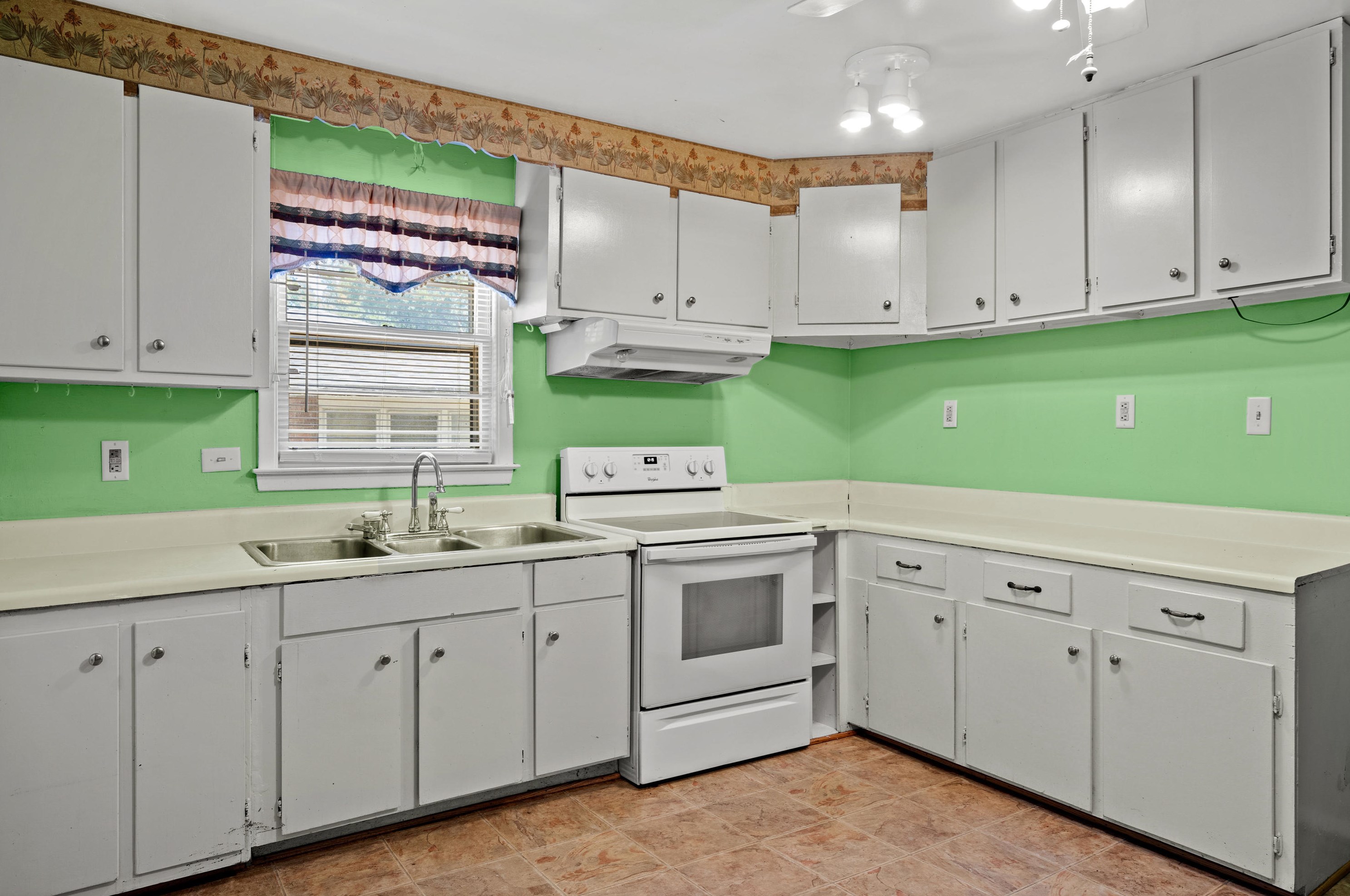 5117 Monterey St, Charleston SC  29405-4034 exterior