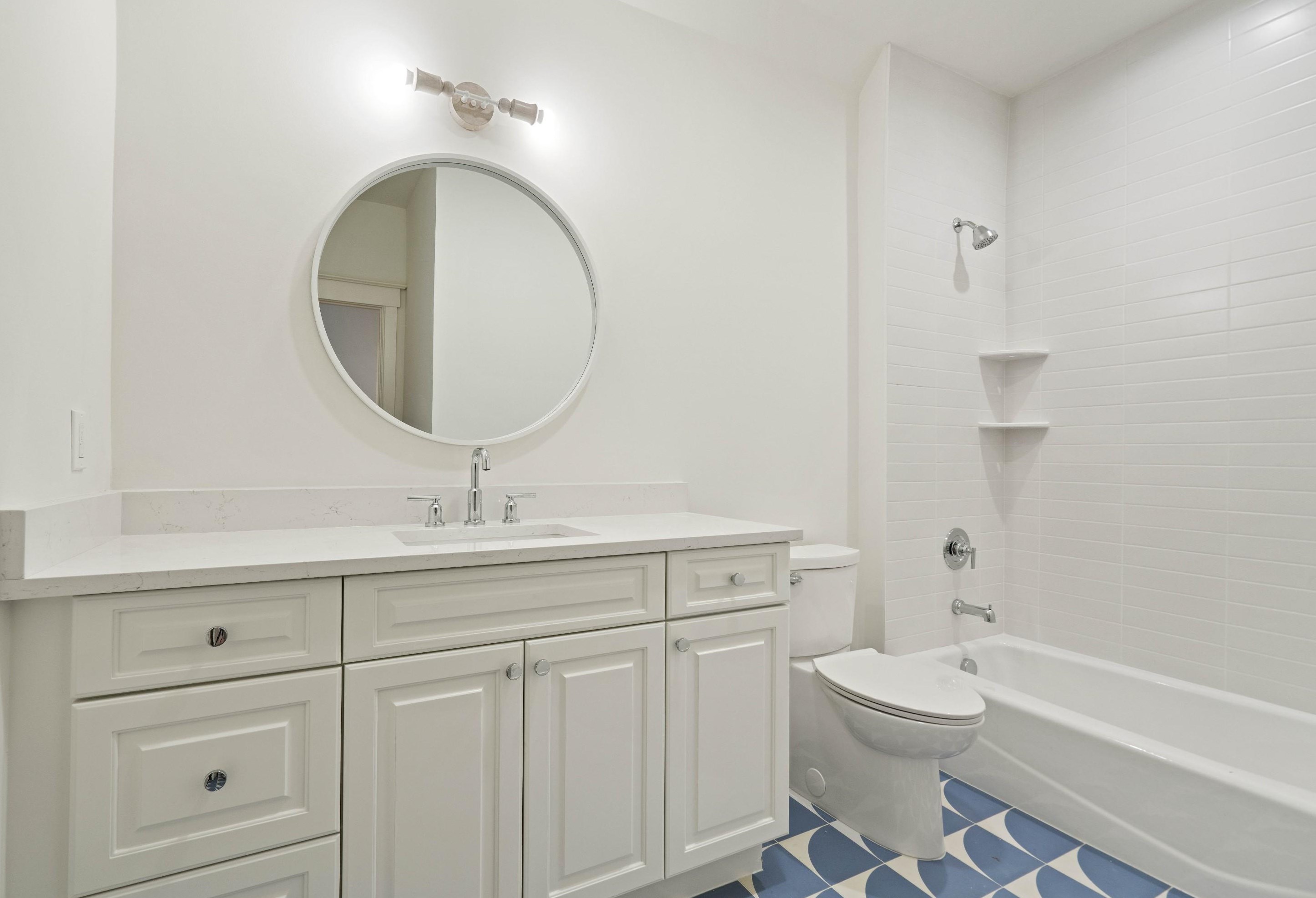 160 King George St, Charleston SC  29492-8129 exterior