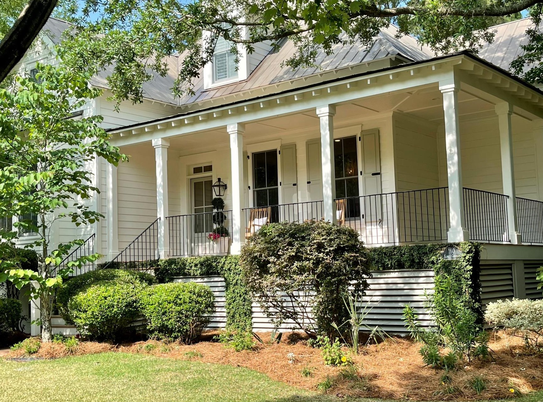 160 King George St, Charleston SC  29492-8129 exterior