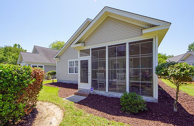 9047 Delancey Cir, Charleston SC  29406-9161 exterior