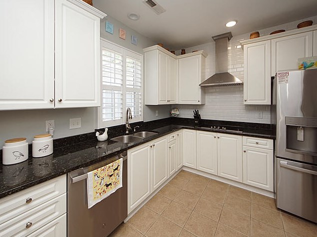 9047 Delancey Cir, Charleston SC  29406-9161 exterior