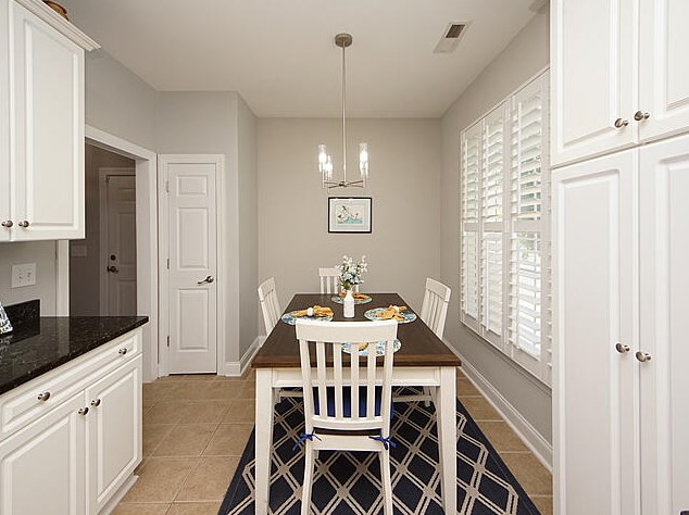 9047 Delancey Cir, Charleston SC  29406-9161 exterior