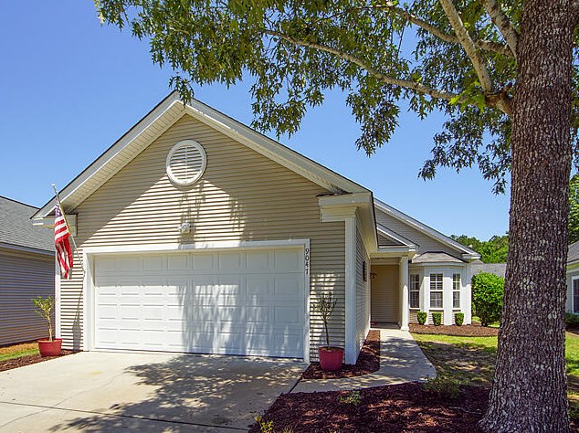 9047 Delancey Cir, Charleston SC  29406-9161 exterior