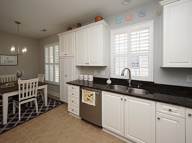 9047 Delancey Cir, Charleston SC  29406-9161 exterior