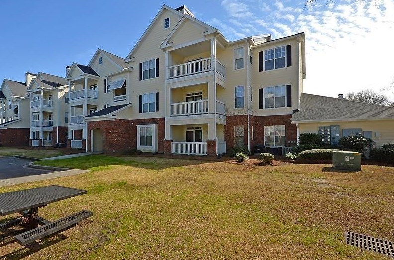 45 Sycamore Ave, Charleston SC  29407-6710 exterior