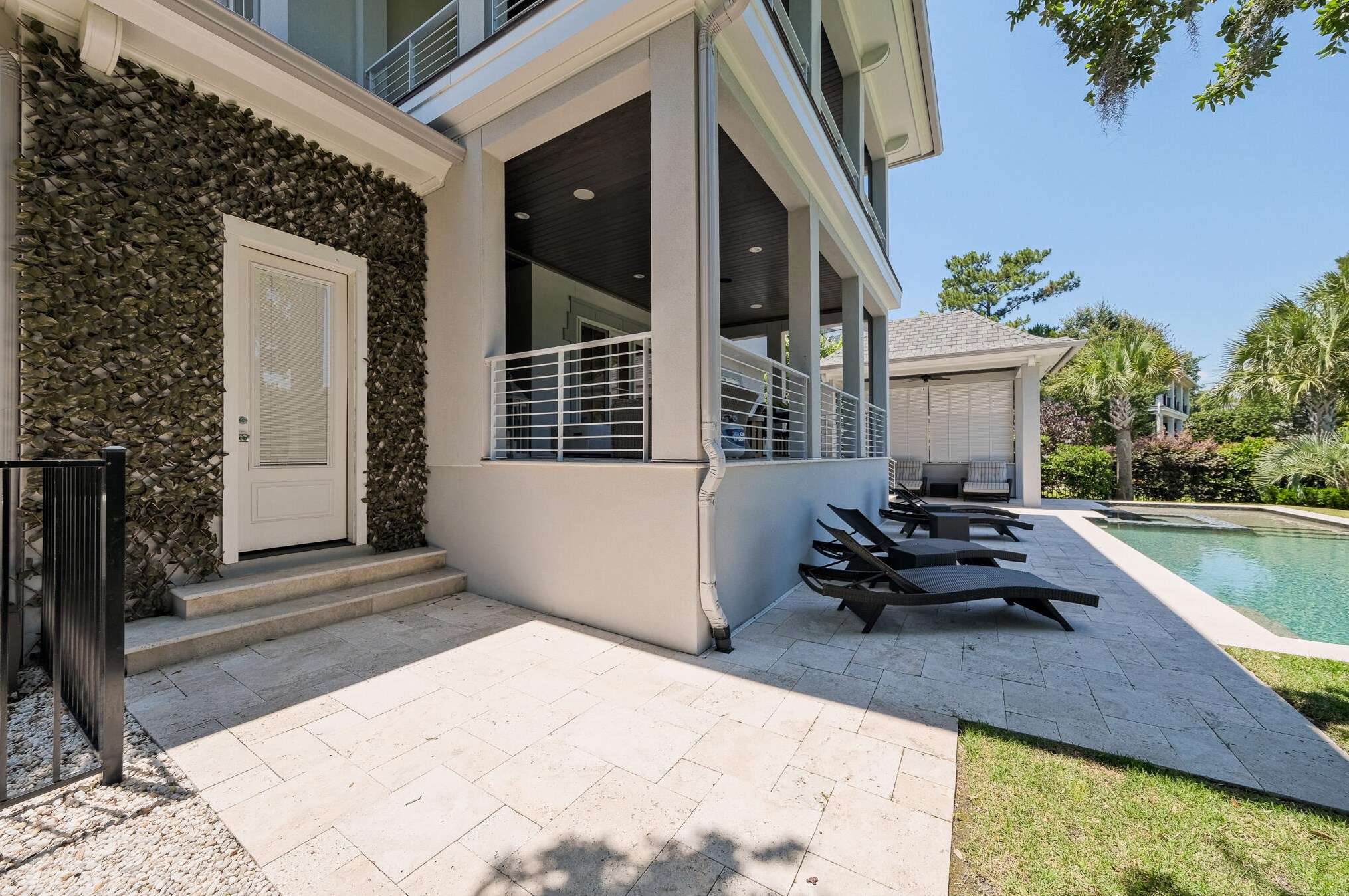 530 Park Crossing Dr, Charleston SC  29492-2101 exterior