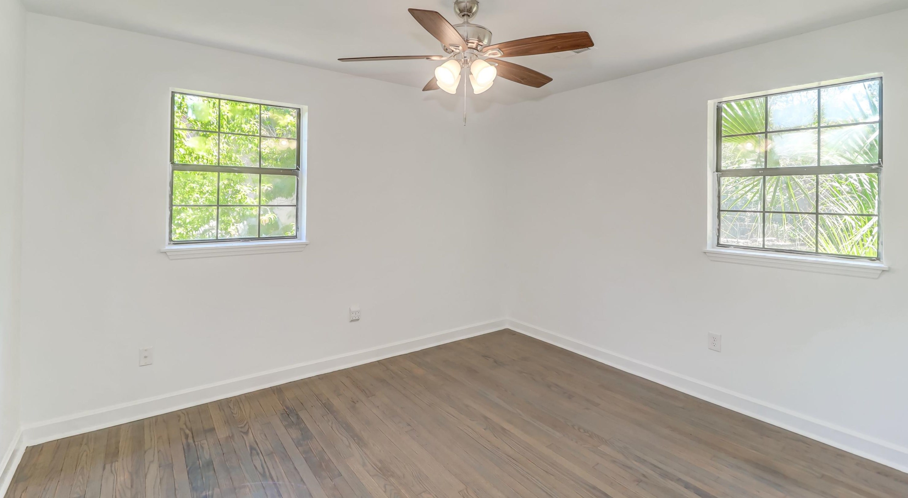 221 Birch Ave, Charleston SC  29445-3048 exterior