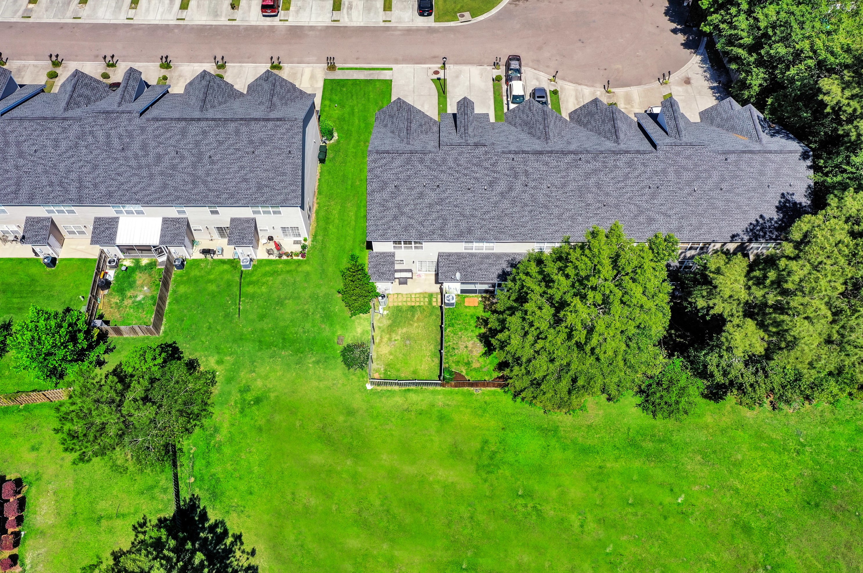 114 Lamplighter Ln, Summerville SC  29483-2136 exterior
