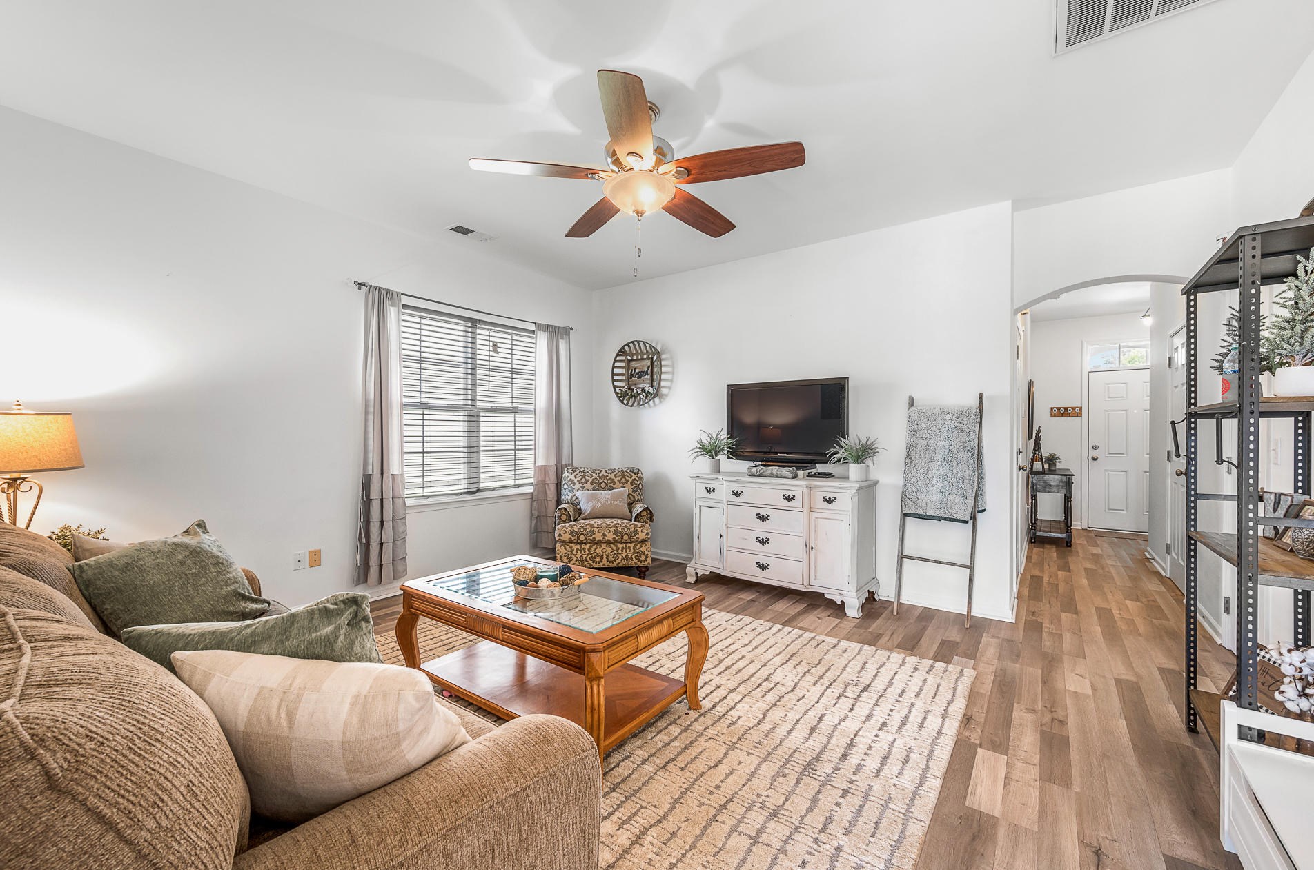 114 Lamplighter Ln, Summerville SC  29483-2136 exterior