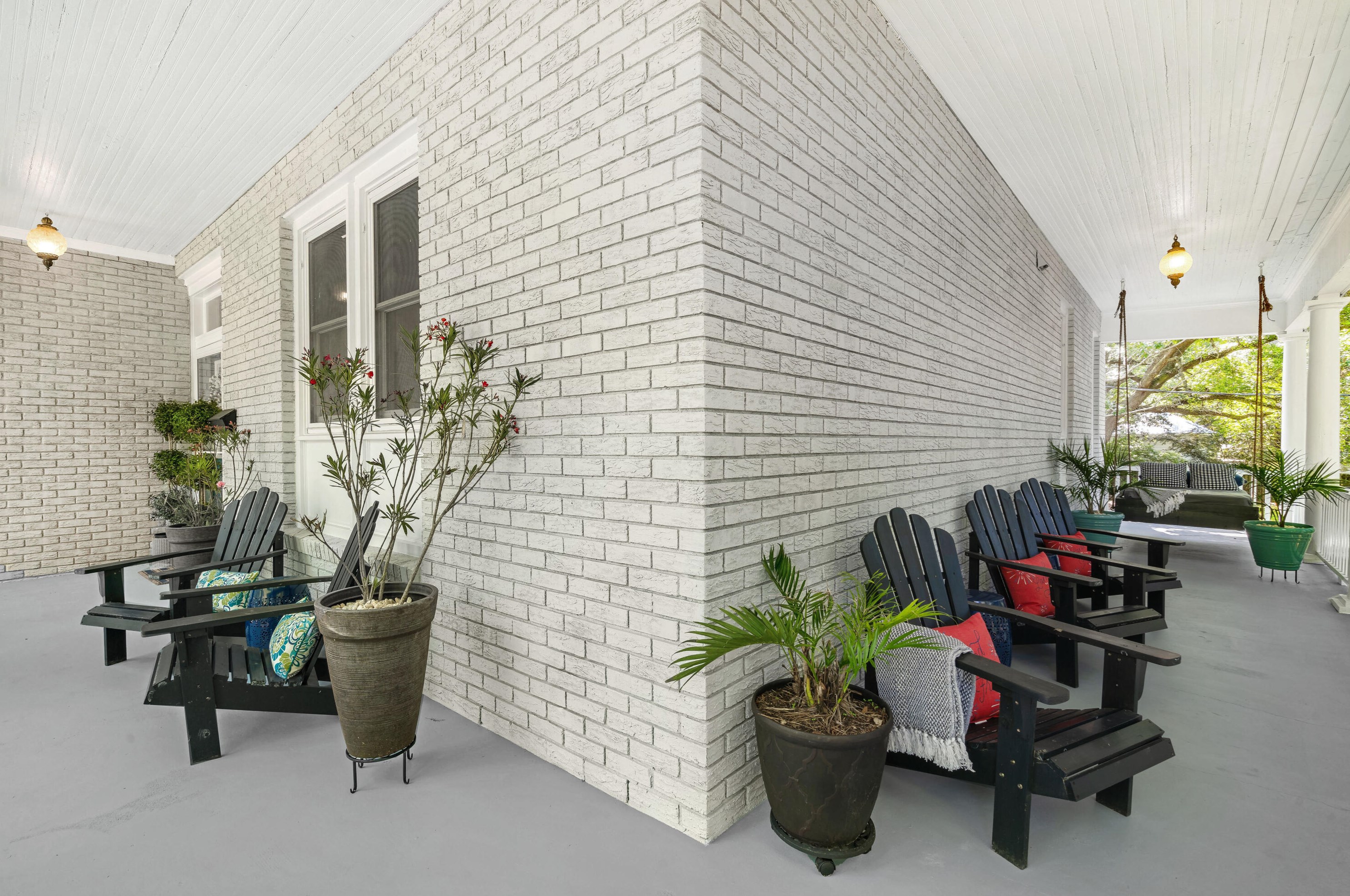 105 Hickory St, Summerville SC  29483-6501 exterior
