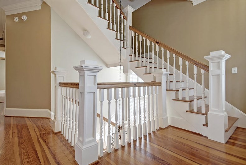 22 Bennett St, Charleston SC  29401-1108 exterior