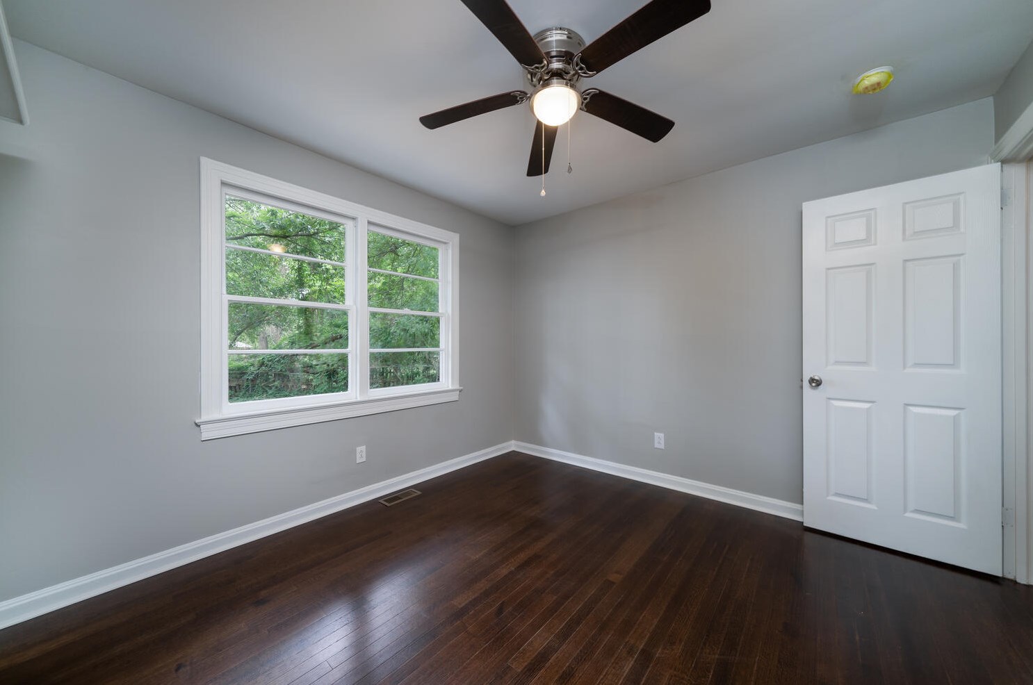 748 Westchester Dr, Charleston SC  29414-5635 exterior