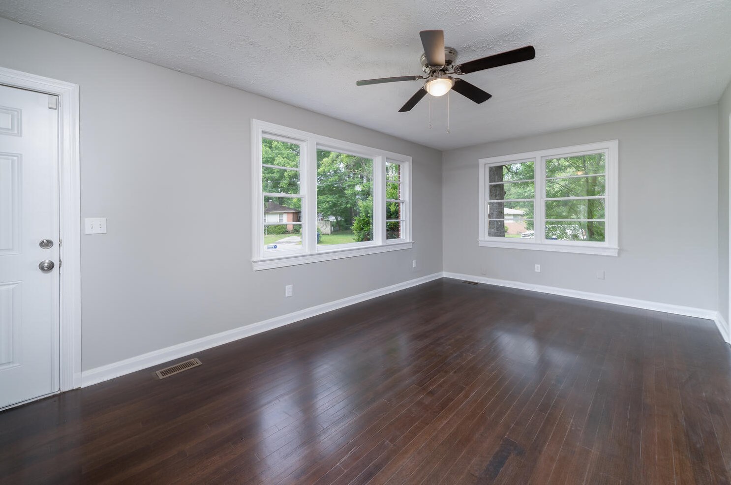 748 Westchester Dr, Charleston SC  29414-5635 exterior