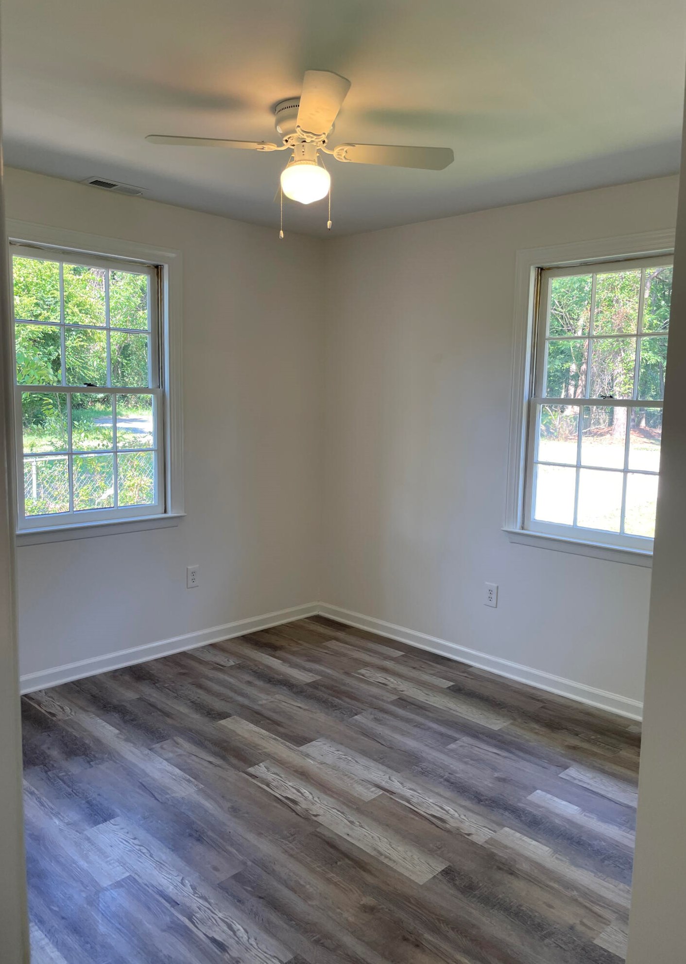 863 Cartwright Dr, Charleston SC  29414-5129 exterior