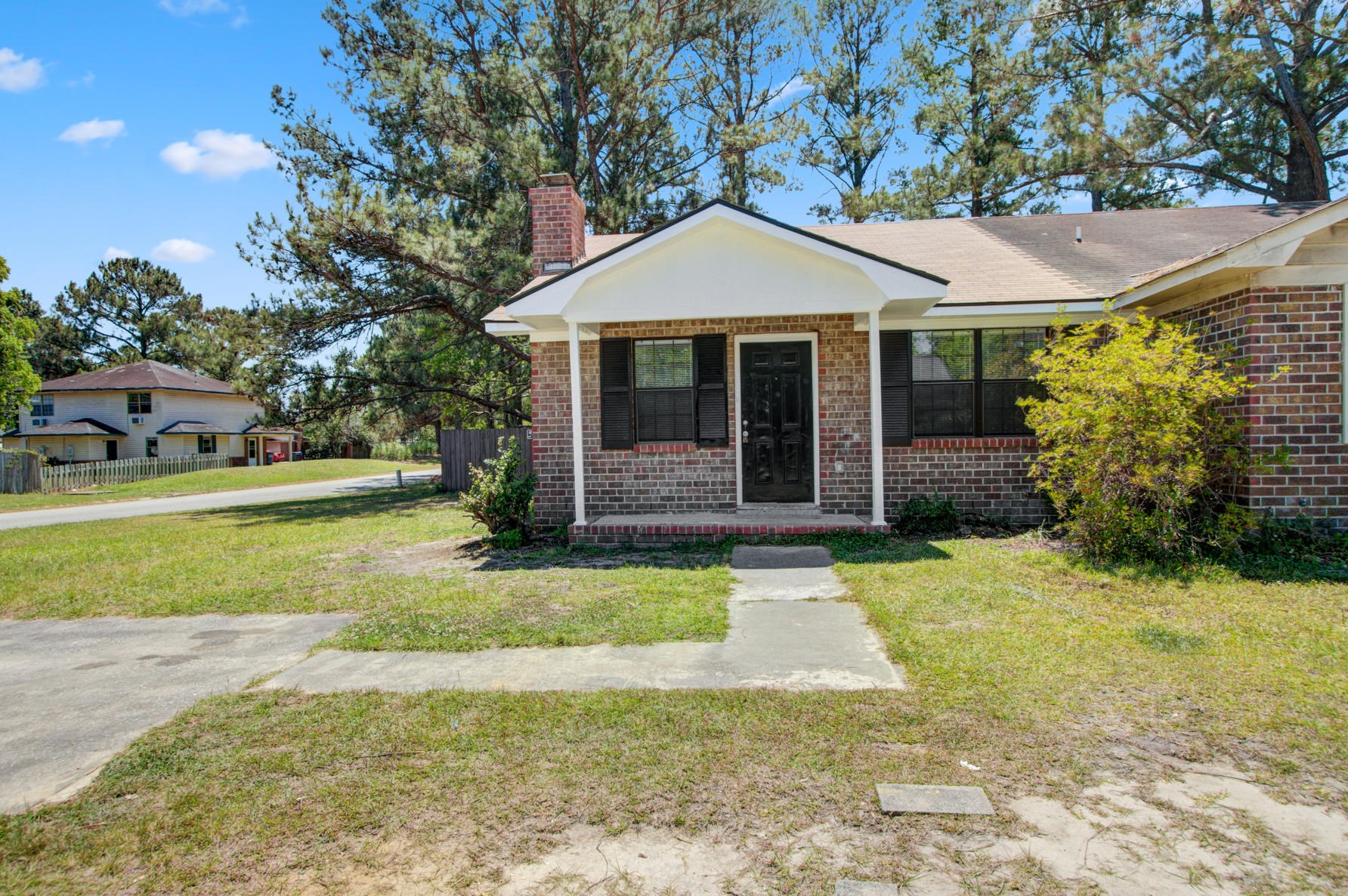 7701 Corley Dr, Charleston SC  29418-3120 exterior