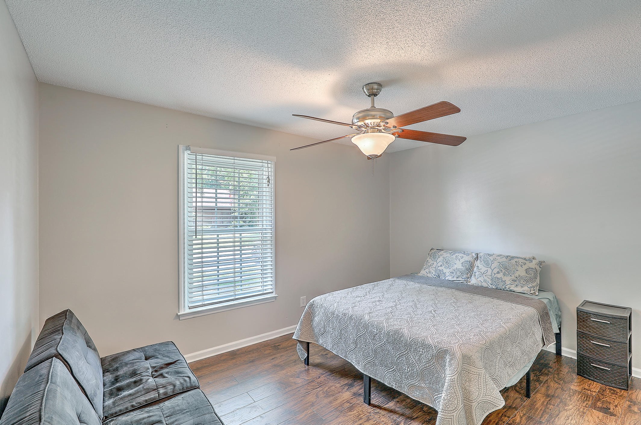 141 Fox Chase Dr, Charleston SC  29445-5403 exterior