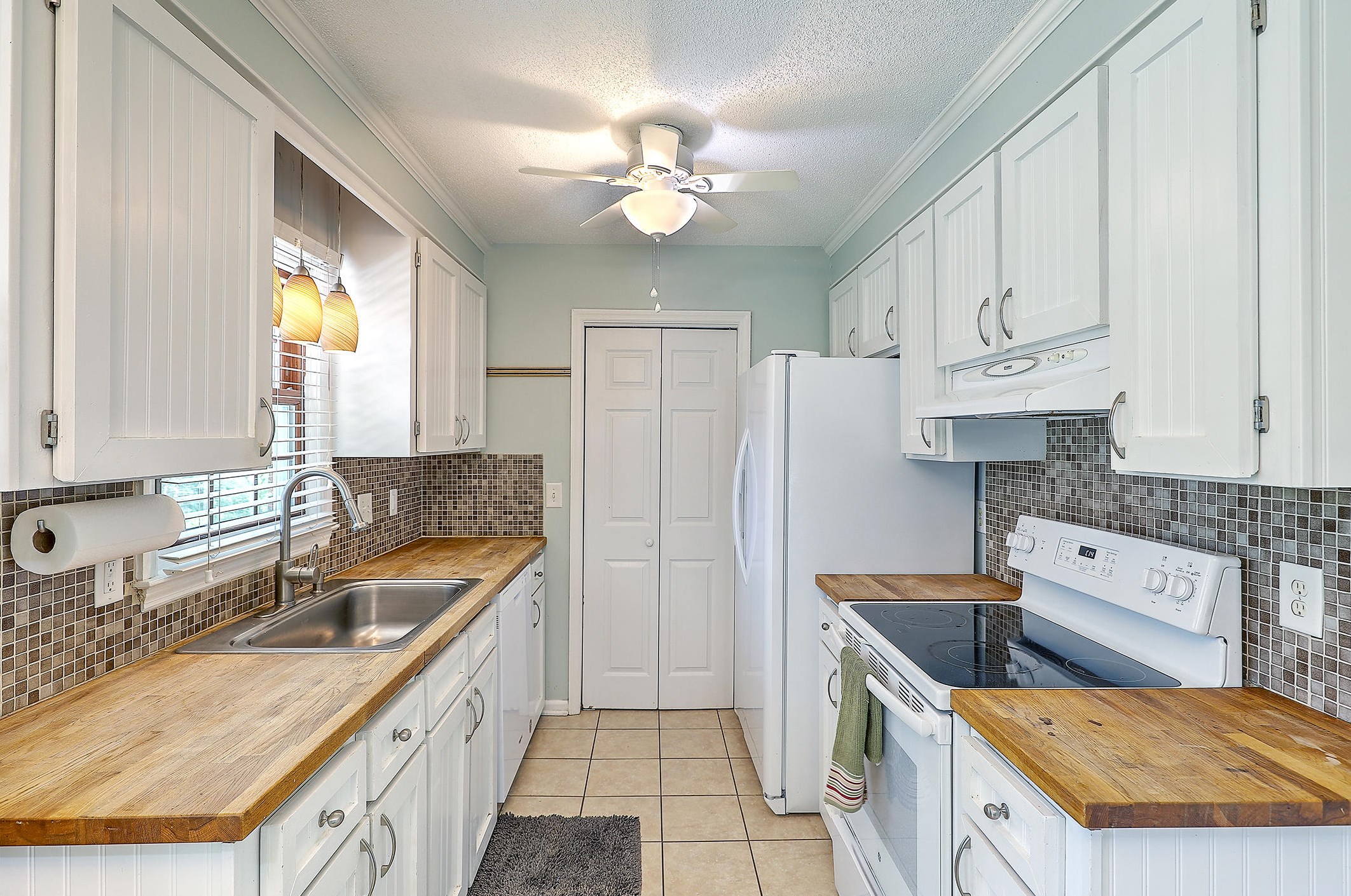 141 Fox Chase Dr, Charleston SC  29445-5403 exterior
