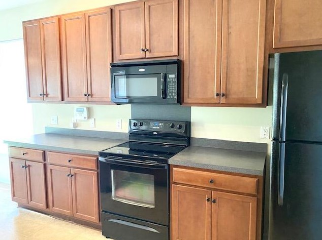 160 Avonshire Dr, Summerville SC  29483-7347 exterior