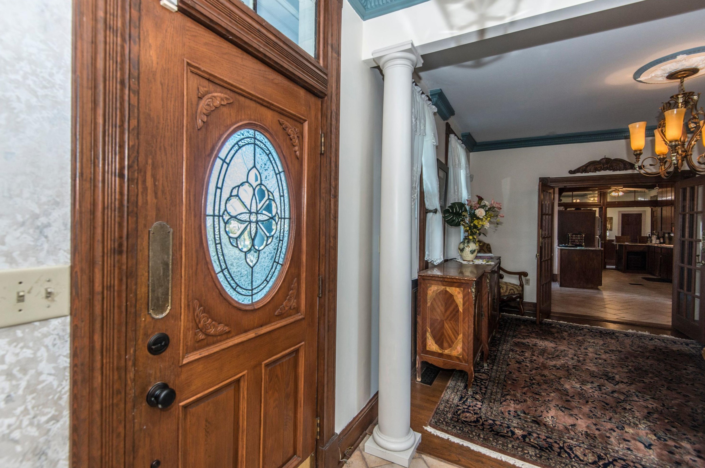 218 Wentworth St, Charleston SC 29401-1737 exterior