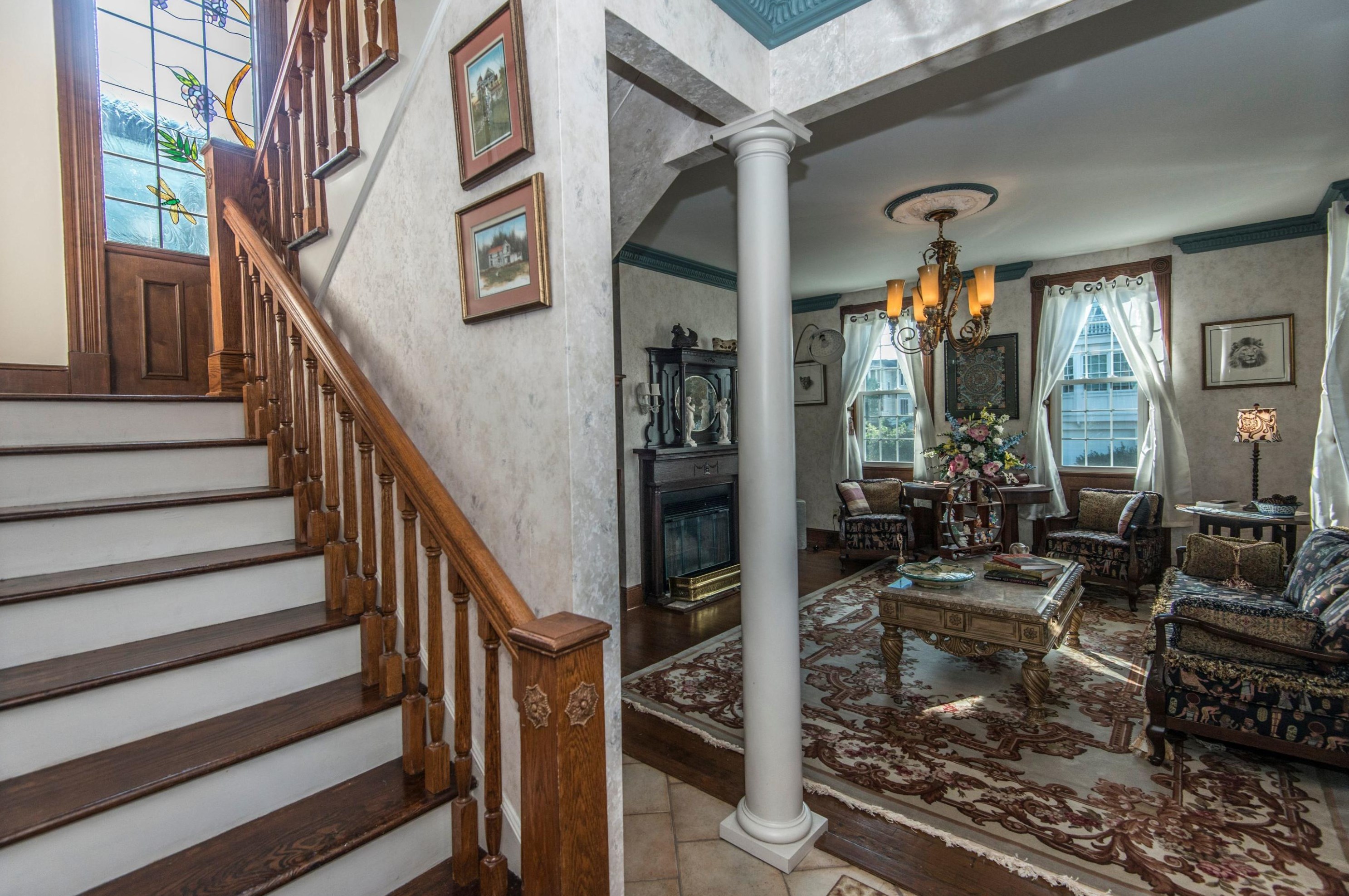 218 Wentworth St, Charleston SC 29401-1737 exterior