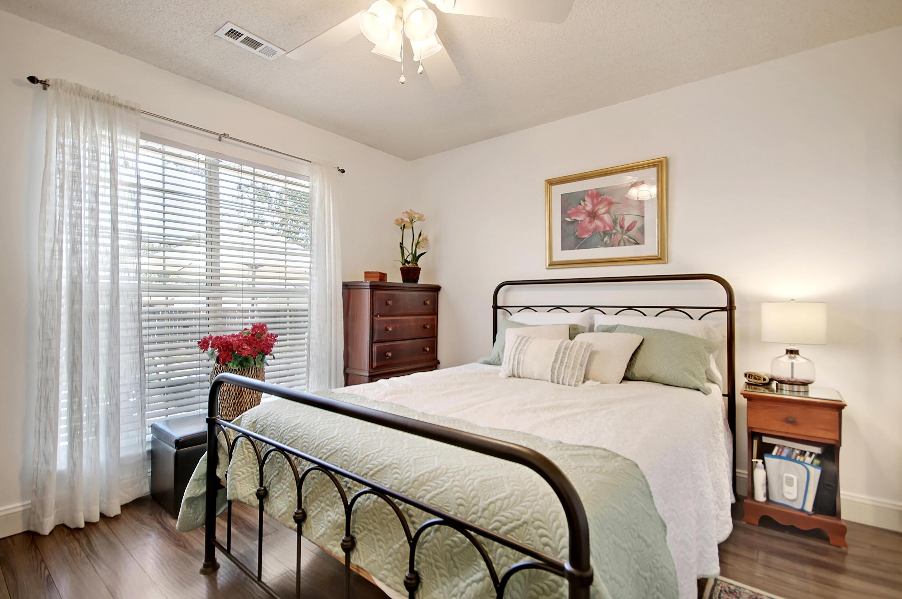 106 Elaine St, Charleston SC  29445-3170 exterior