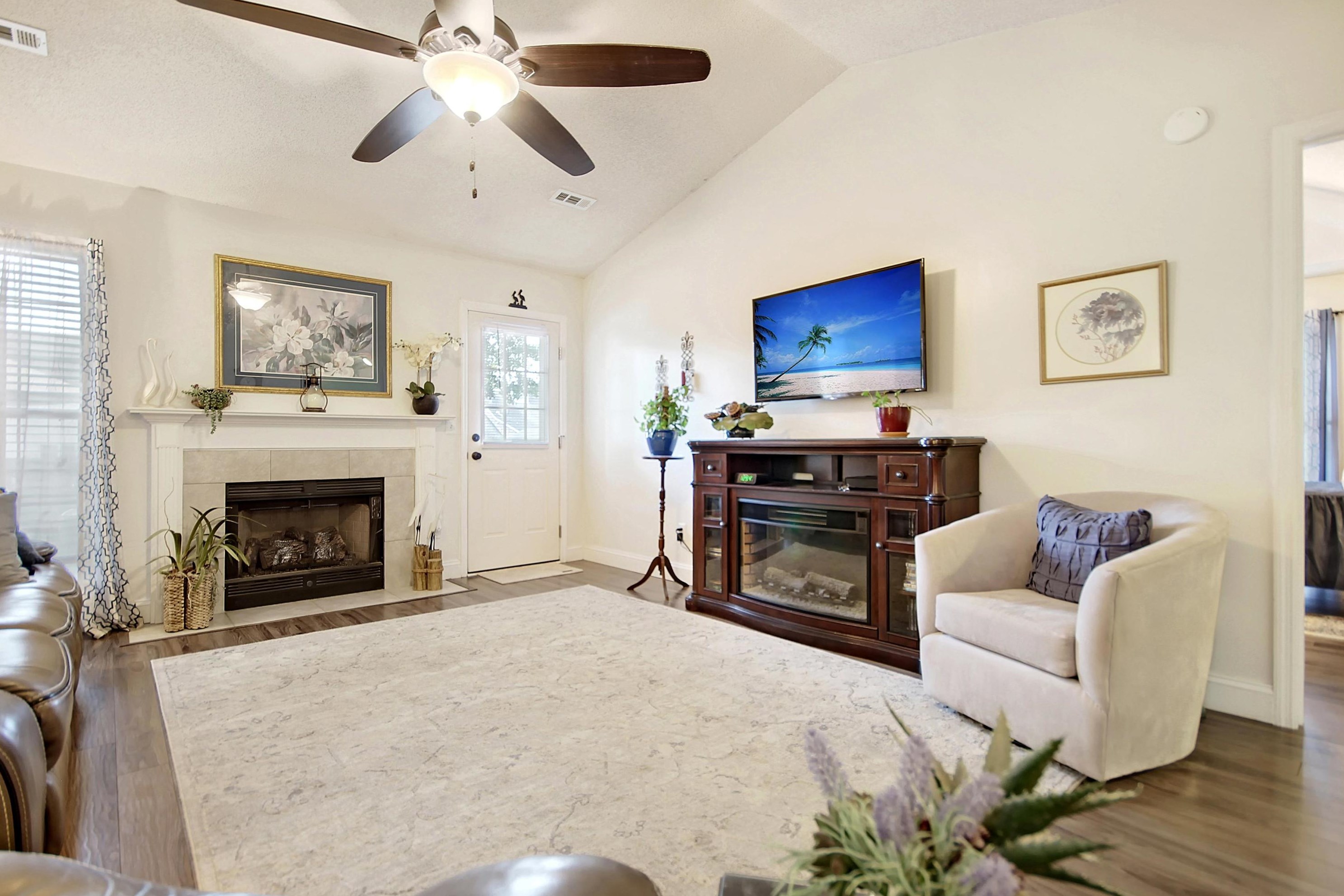 106 Elaine St, Charleston SC  29445-3170 exterior